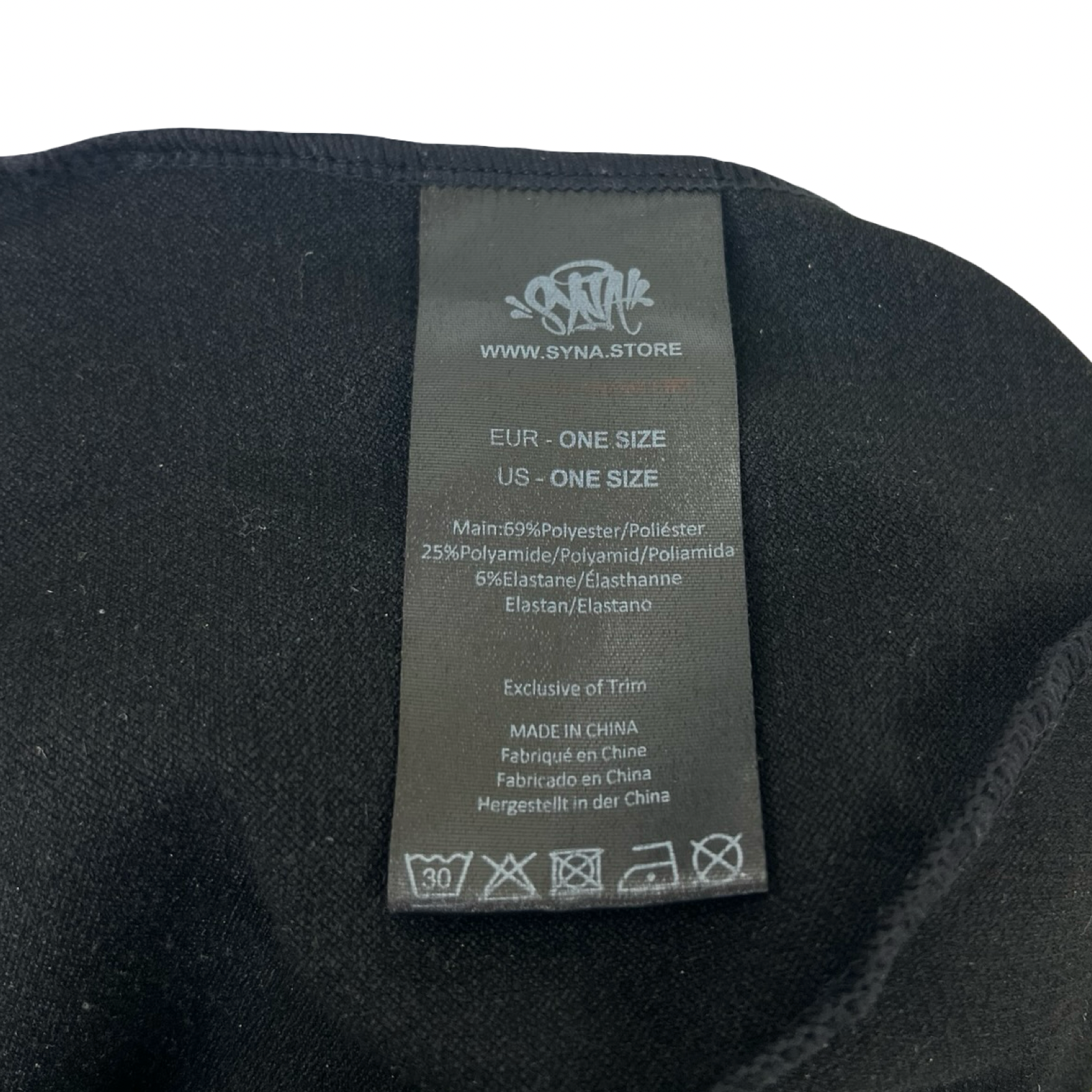 Syna World Skull Cap Black