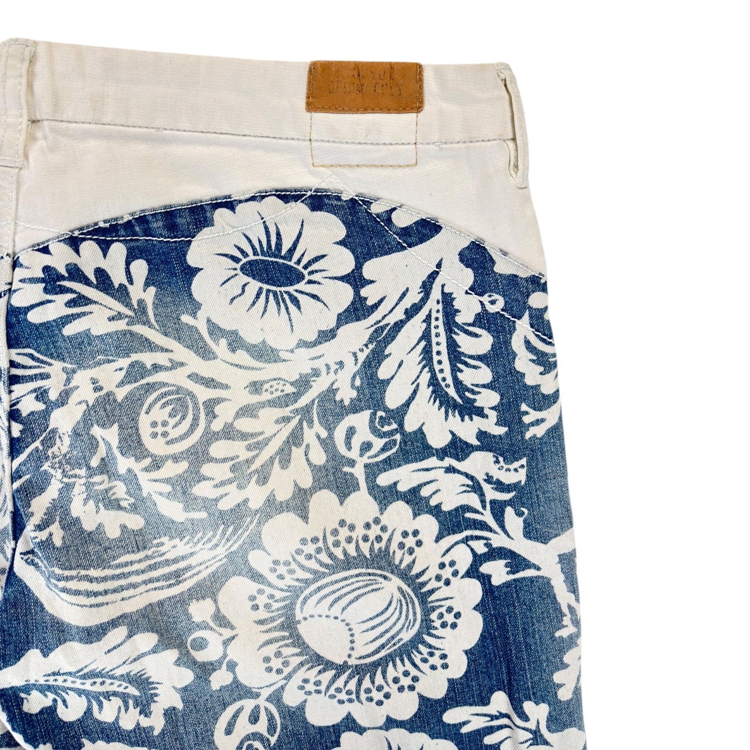 (W) Parasuco Denim Cult Floral Flair Jeans