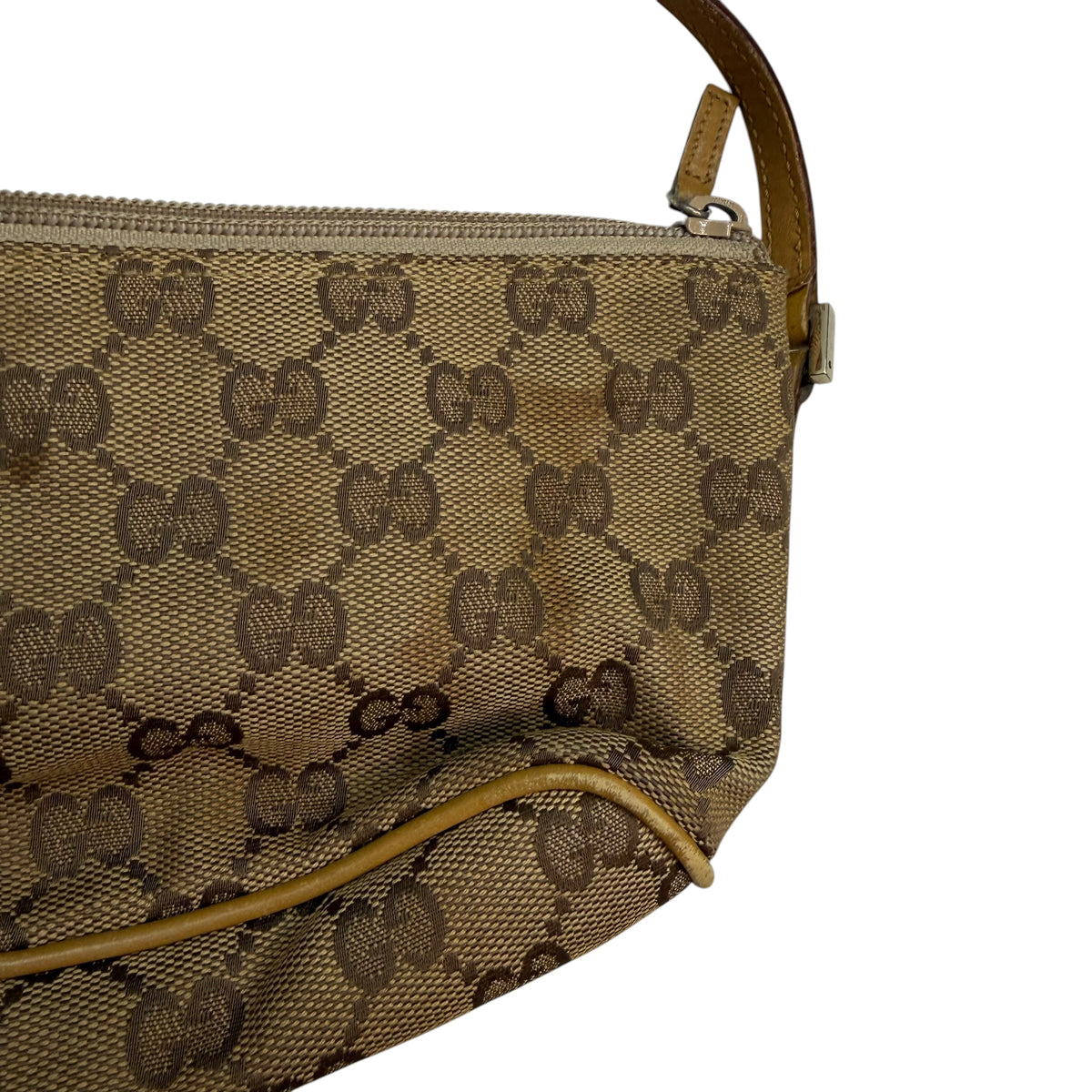 (W) Vintage Y2K Gucci GG Canvas Boat Pouchette Beige