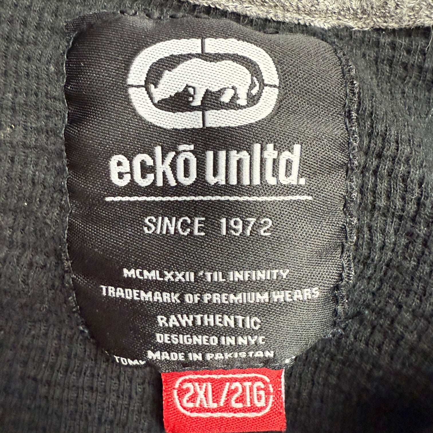 Vintage Y2K Ecko Unlimited Thermal L/S Tee Black