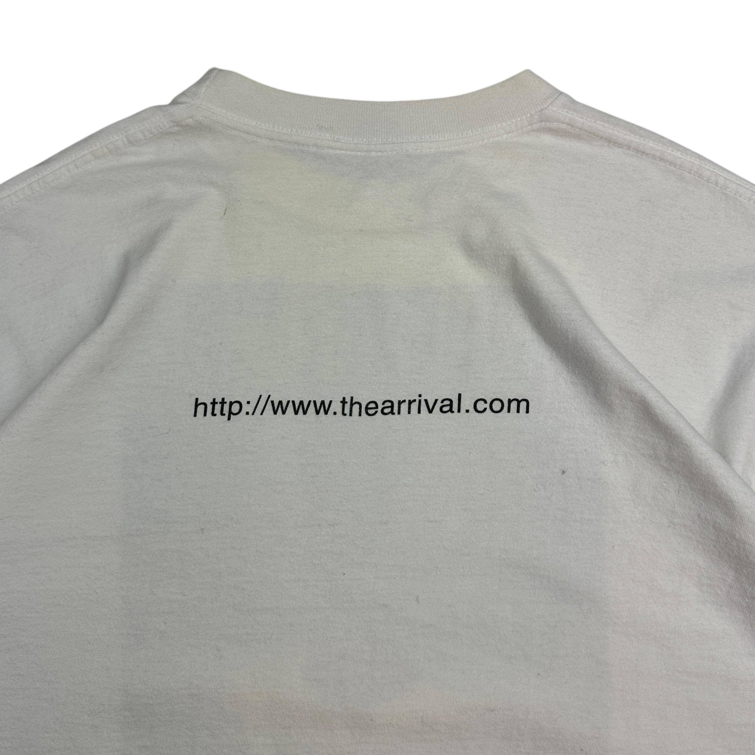 1996 The Arrival Charlie Sheen Movie Tee White