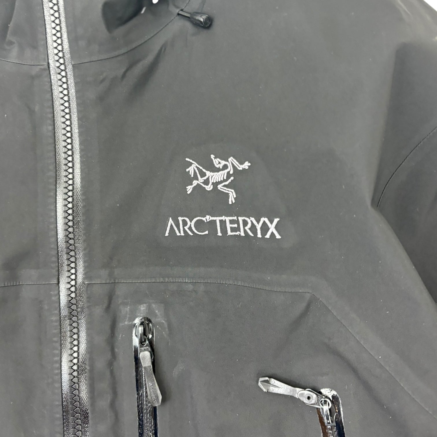 Arc’teryx Beta SV Jacket Black