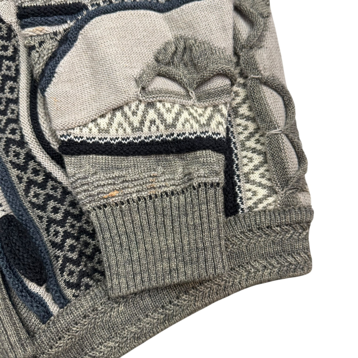 Vintage Tosani 3D Knit Sweater Beige