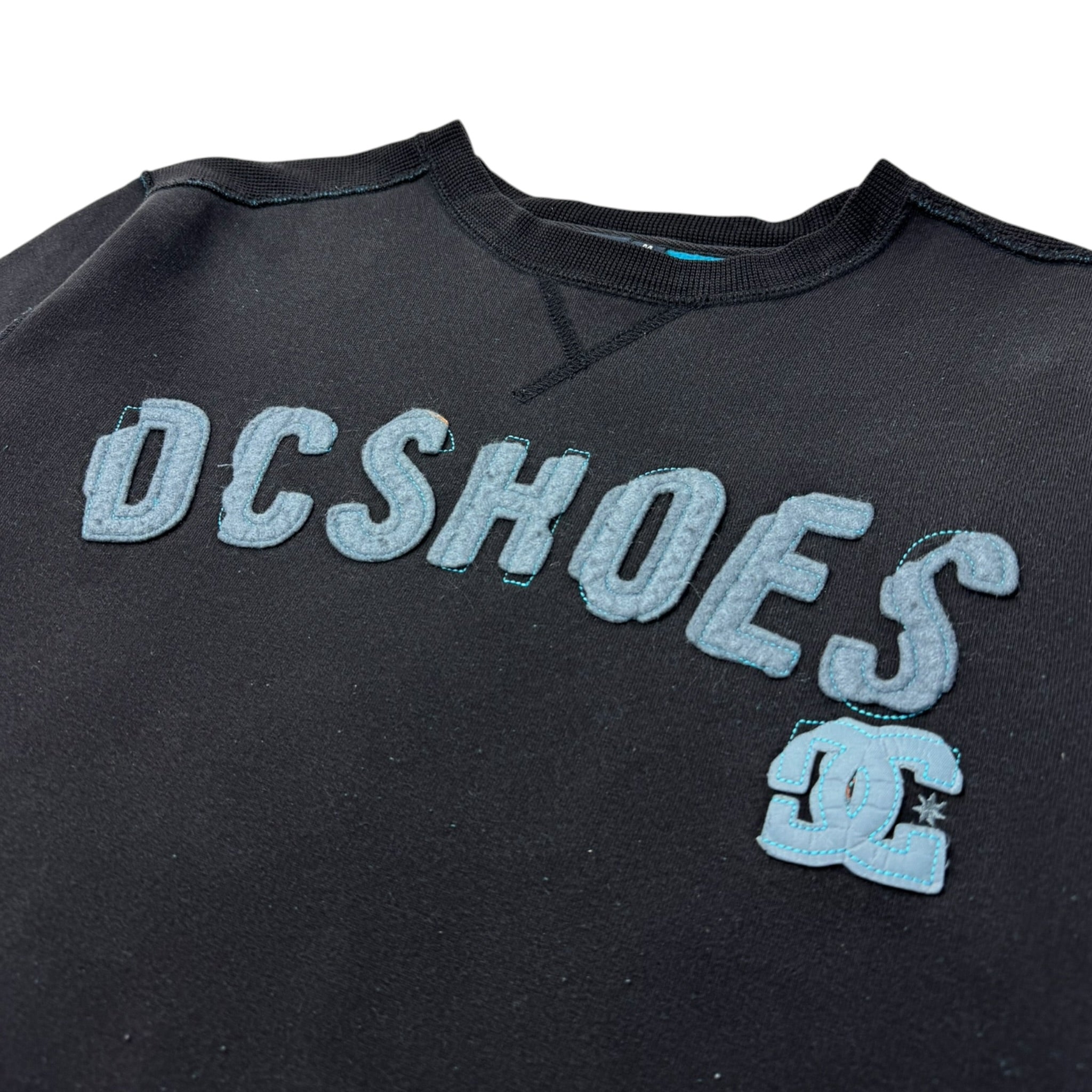 Vintage DC Shoes Spellout Embroidered Crewneck