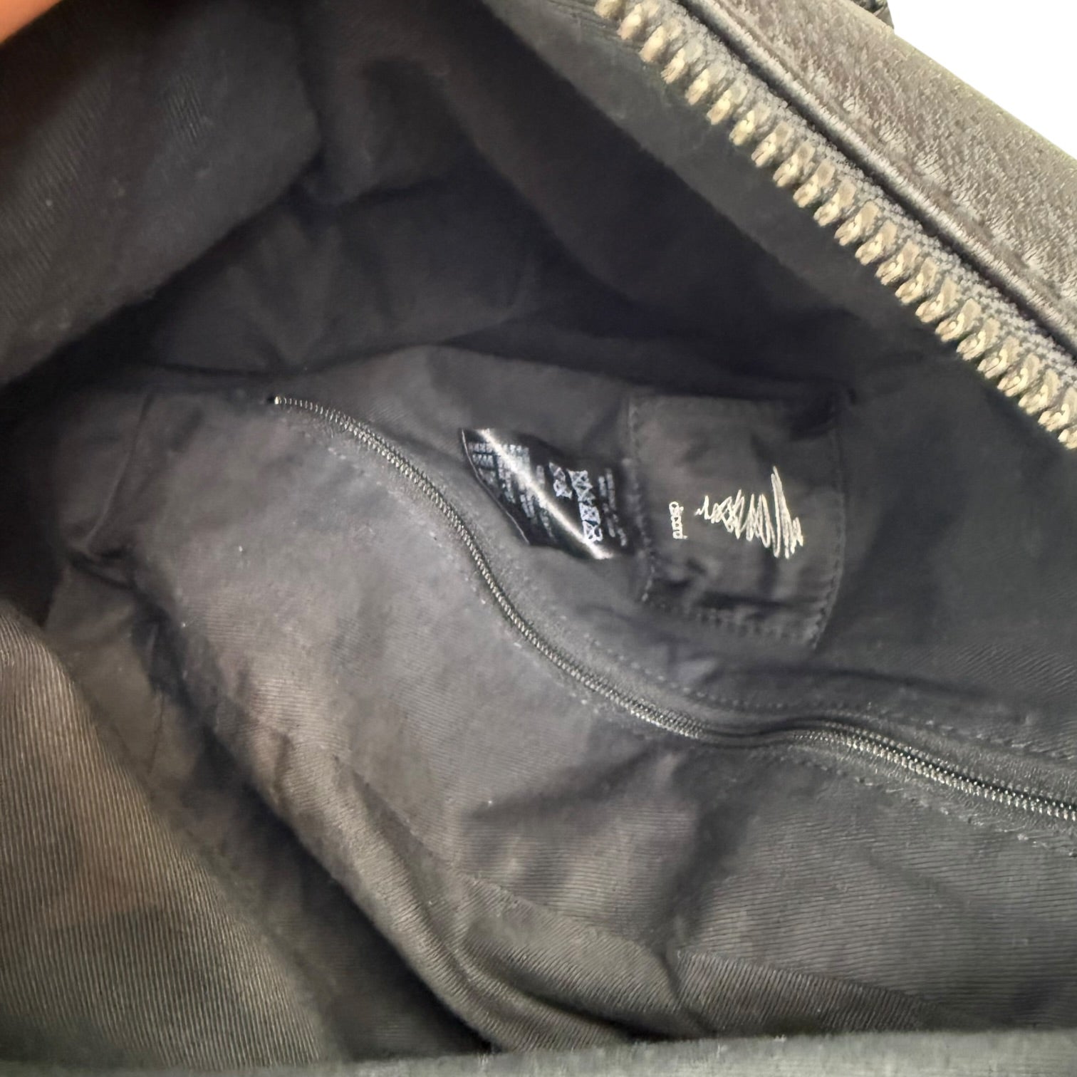Yohji Yamamoto Discord Tuck Sling Bag Black