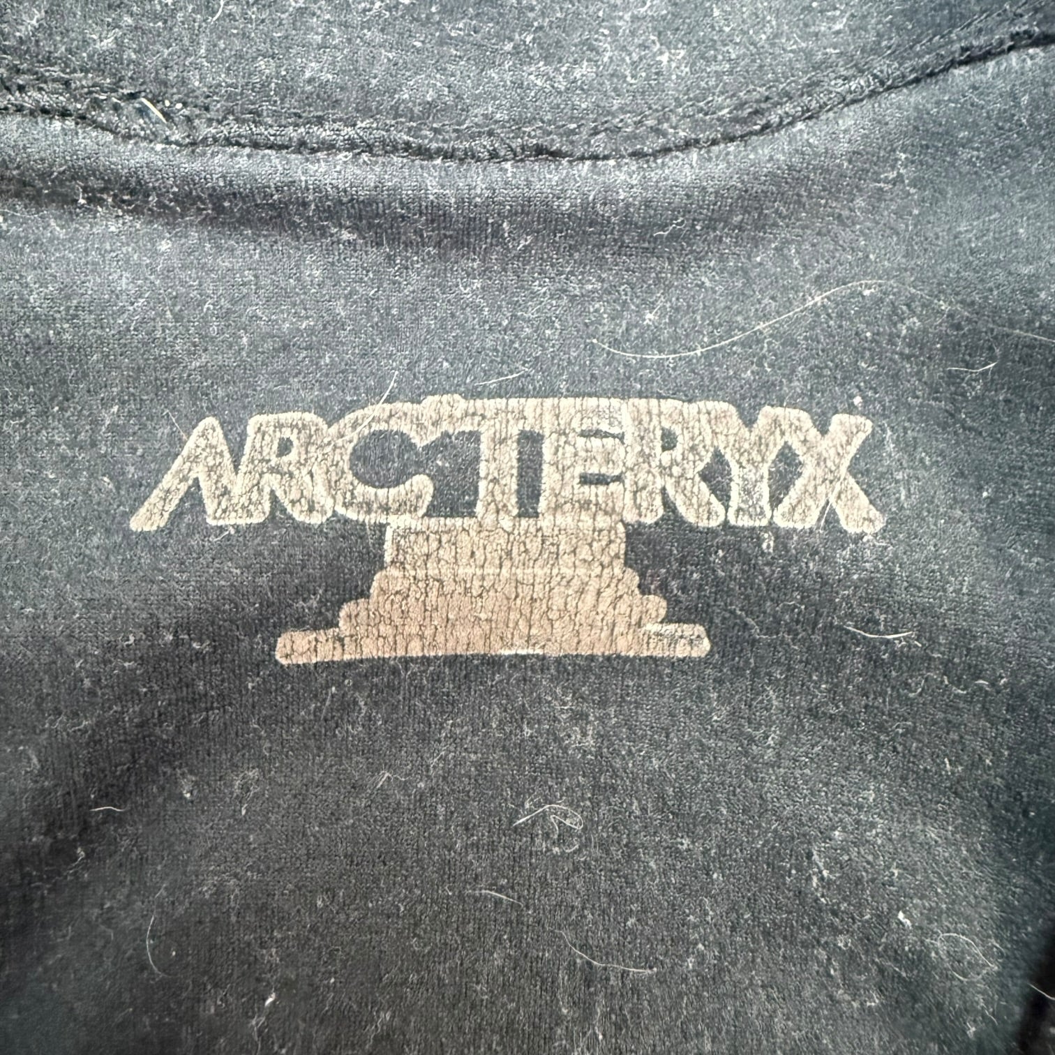 Arc’teryx Covert Jacket Dark Grey