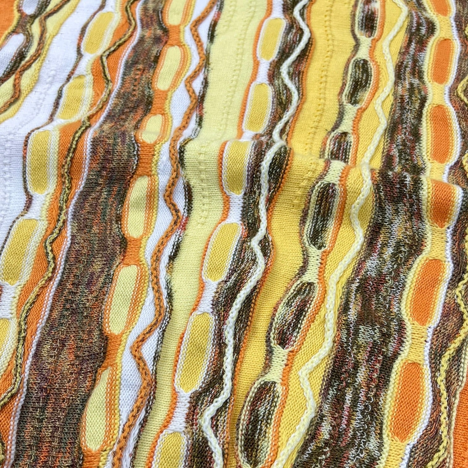 Vintage V-Neck 3D Knit Jumper Creamsicle