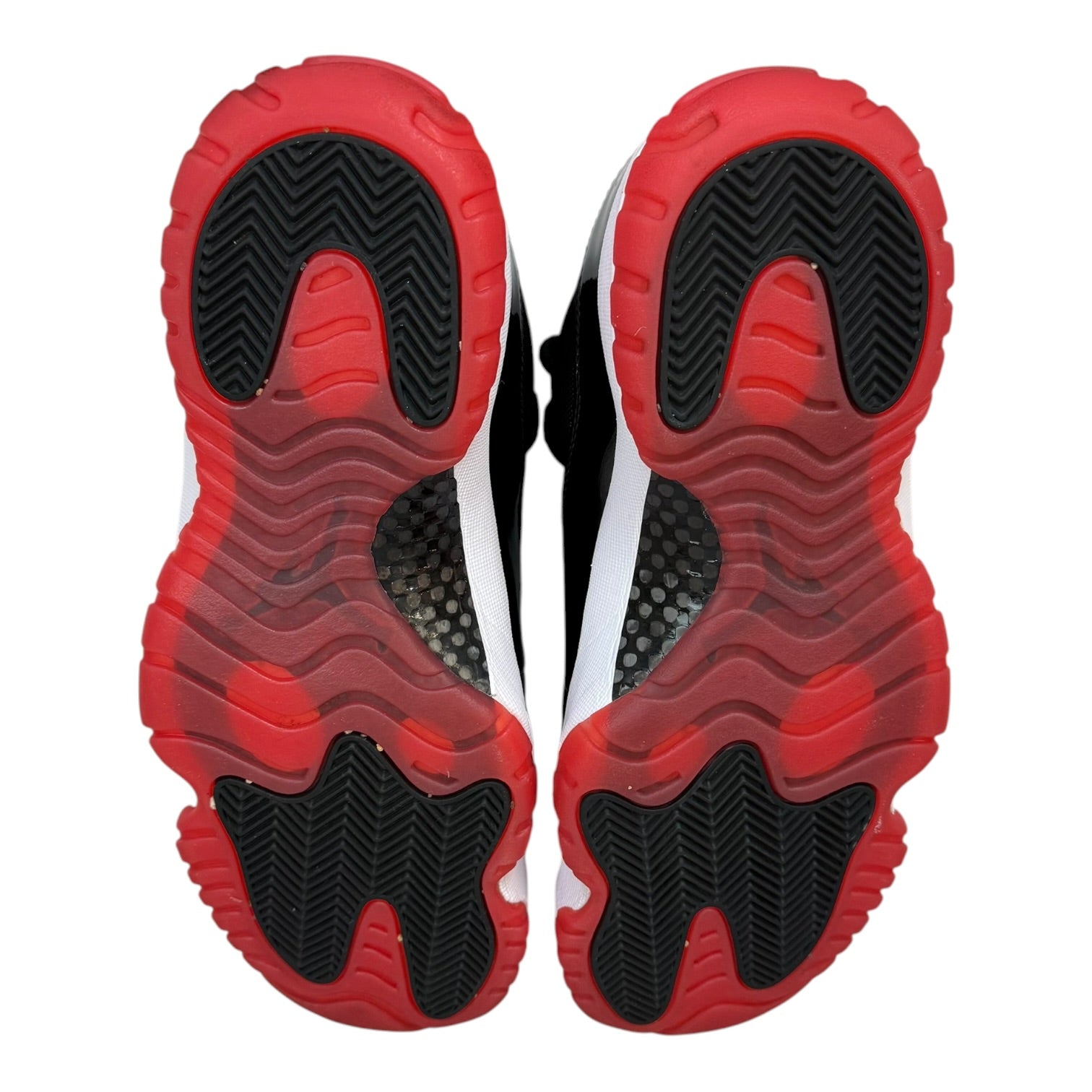 Jordan 11 Retro Low Bred (2025) (Used)