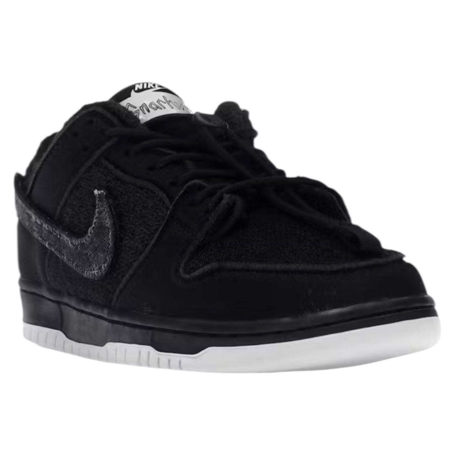 Nike SB Dunk Low Gnarhunters