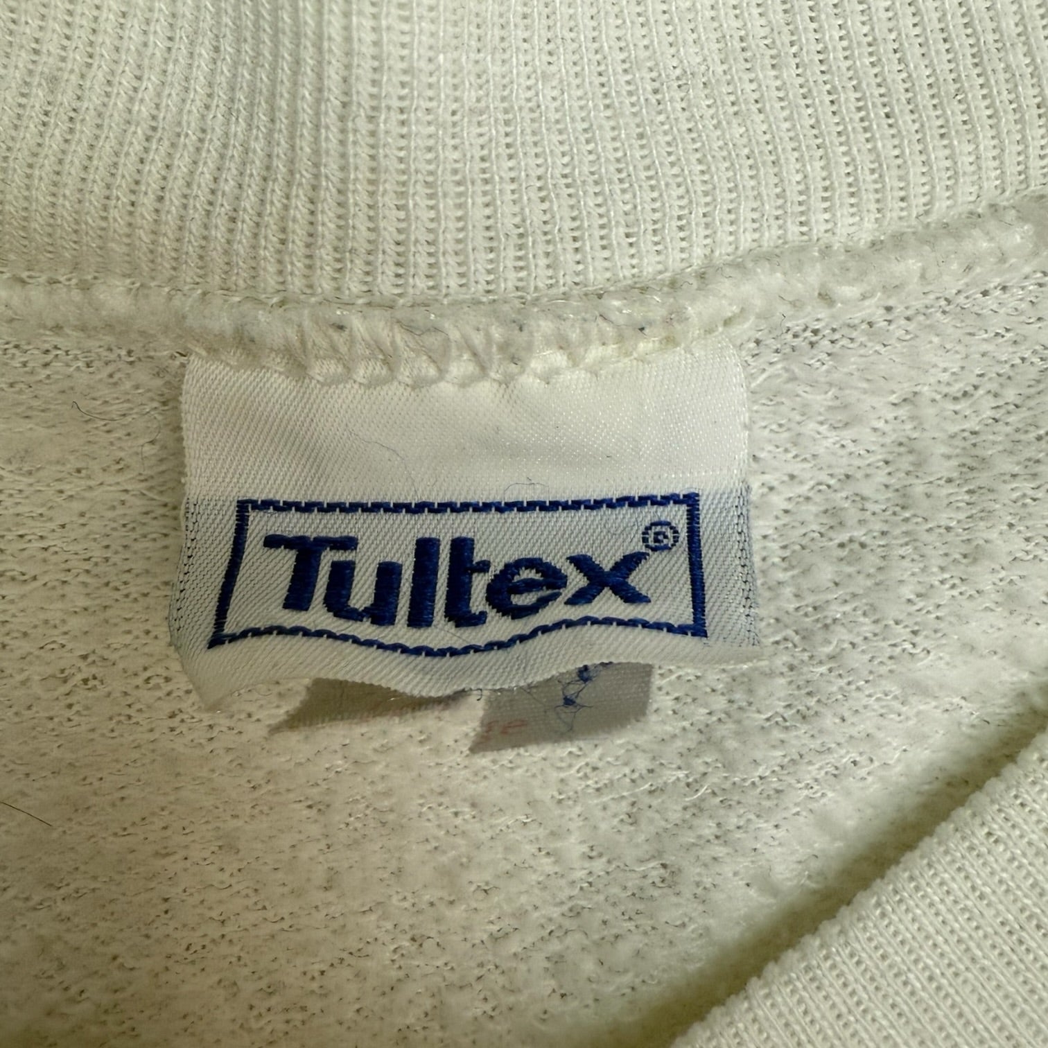 1990’s Garfield Hoover Dam Crewneck White