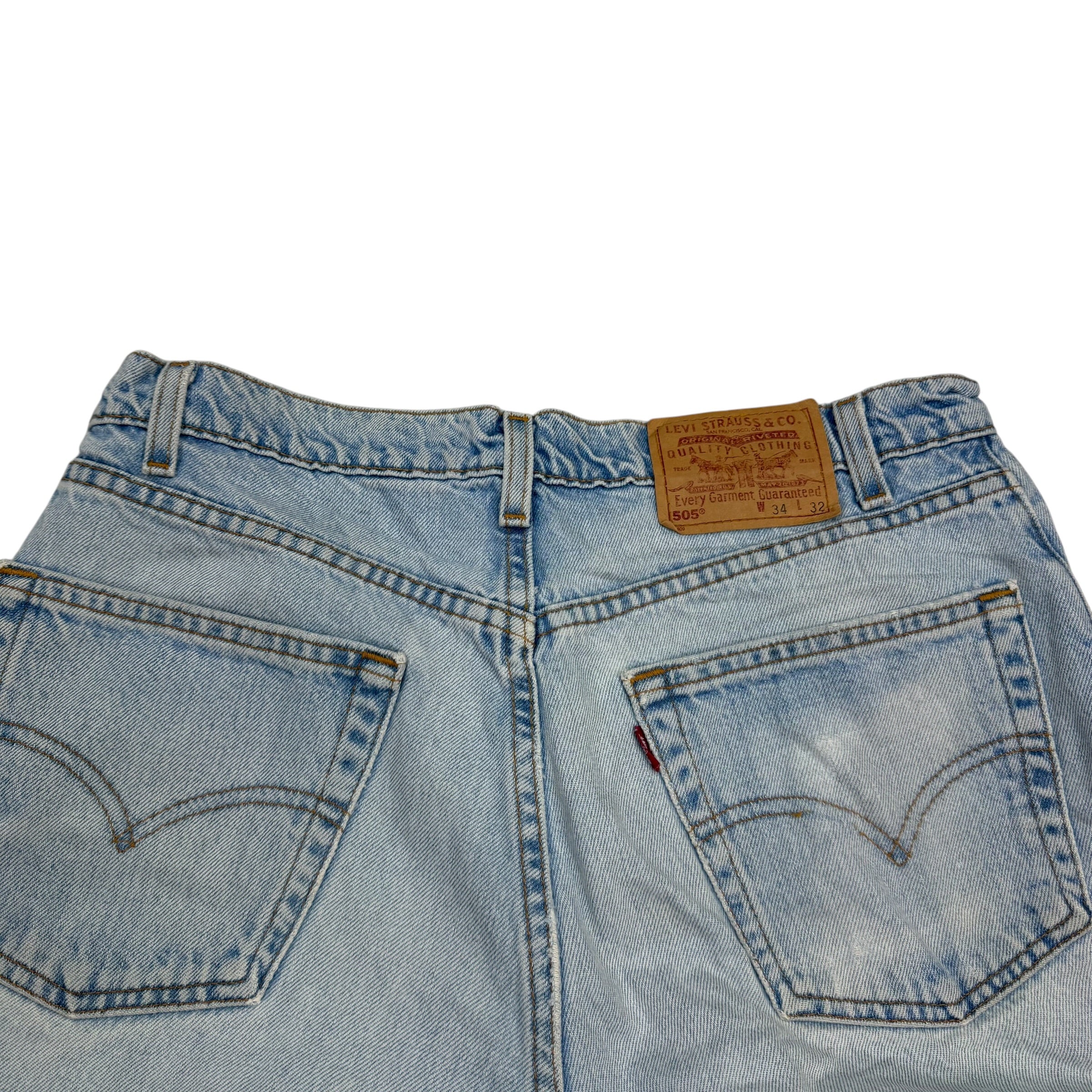 Vintage Levi’s 505 Light Wash Denim Jeans Blue