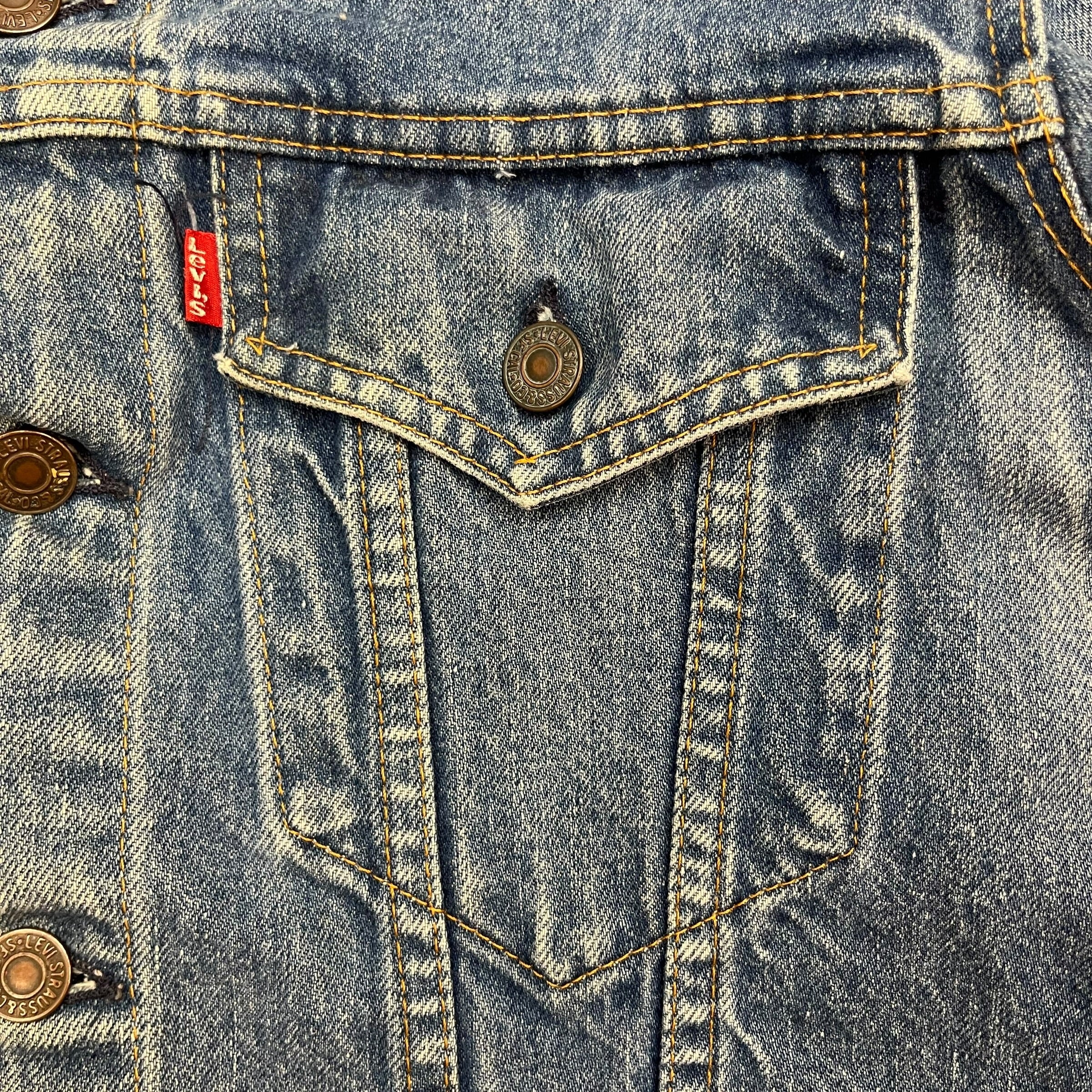 (W) Vintage Levi’s Denim Jacket Regular Wash