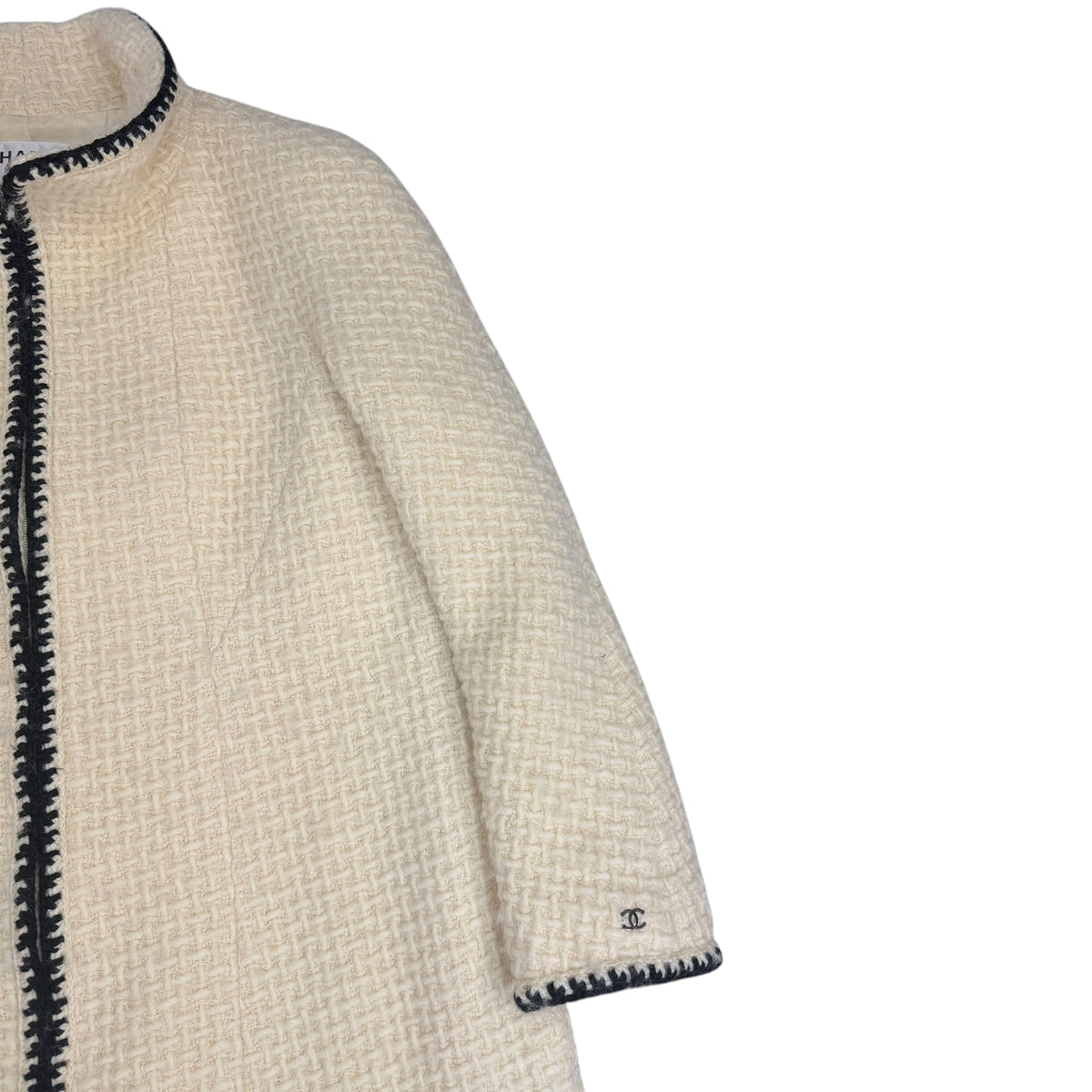 (W) Fall 2000 Chanel Wool Blanket Stitched Zip Up Coat Cream