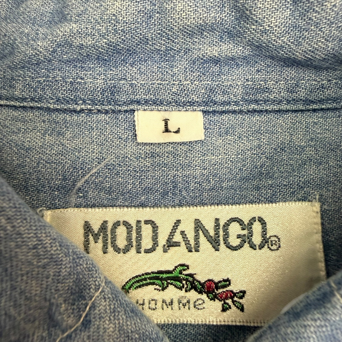 Vintage Golf Embroidered Crest Denim Button Up Shirt Light Wash