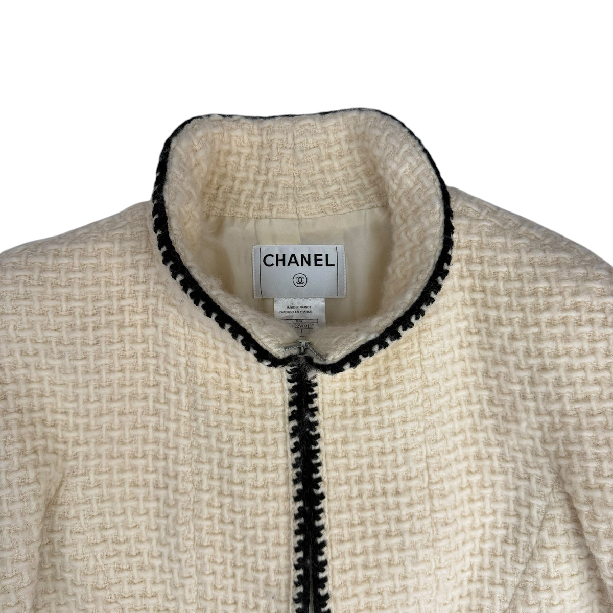 (W) Fall 2000 Chanel Wool Blanket Stitched Zip Up Coat Cream