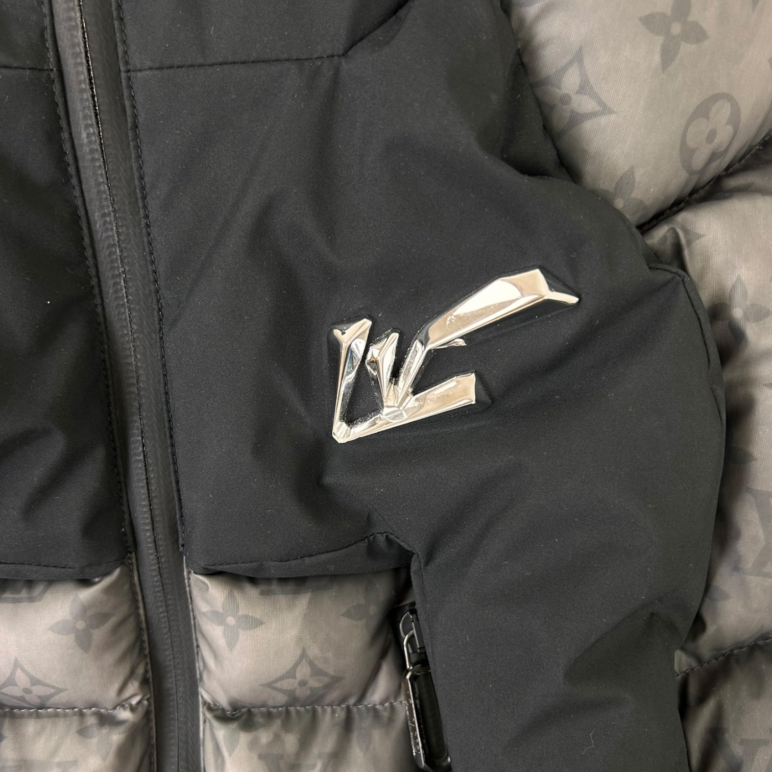 Louis Vuitton X Virgil Abloh 2054 Heat Reactive Puffer Jacket Grey/Black