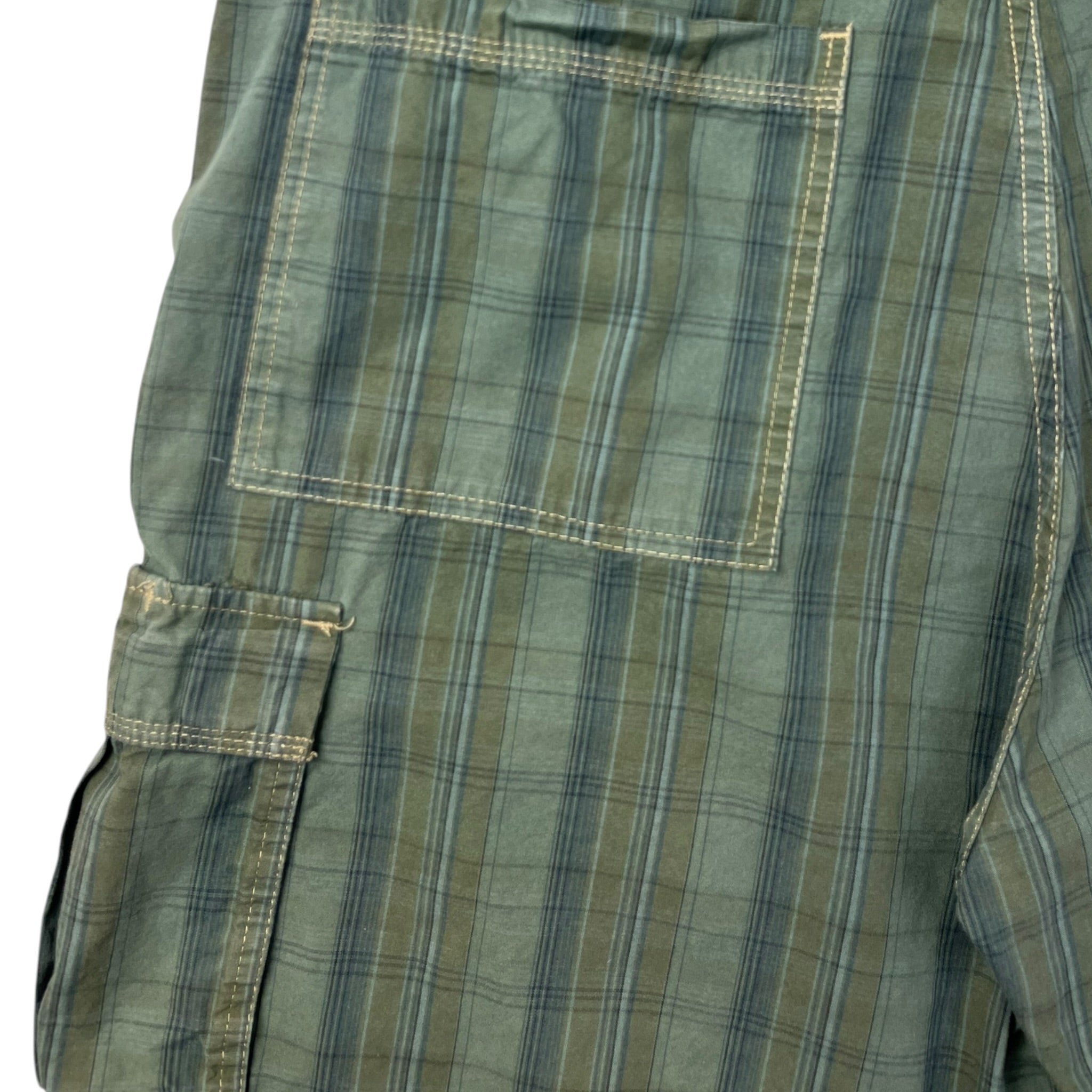 Vintage Y2K JNCO Tradition Plaid Cargo Shorts