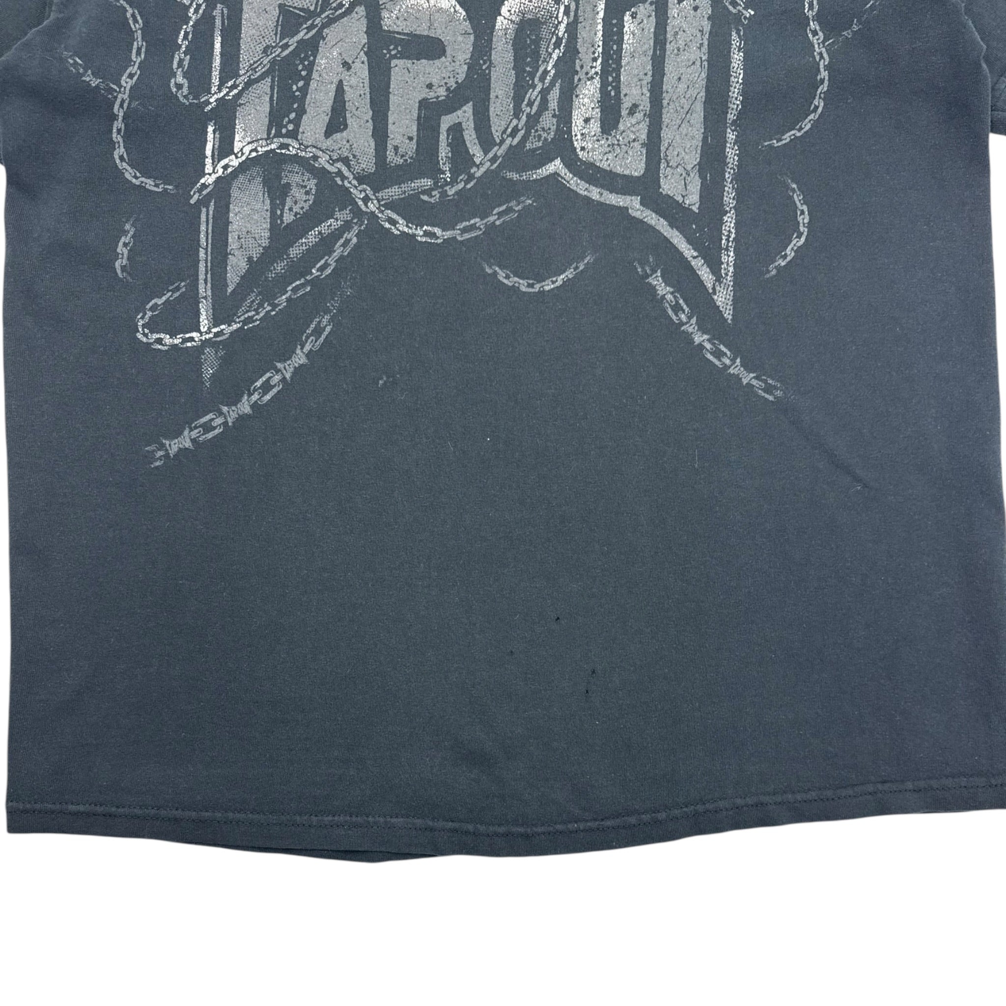 Vintage Y2K Tapout Chained Logo T-Shirt