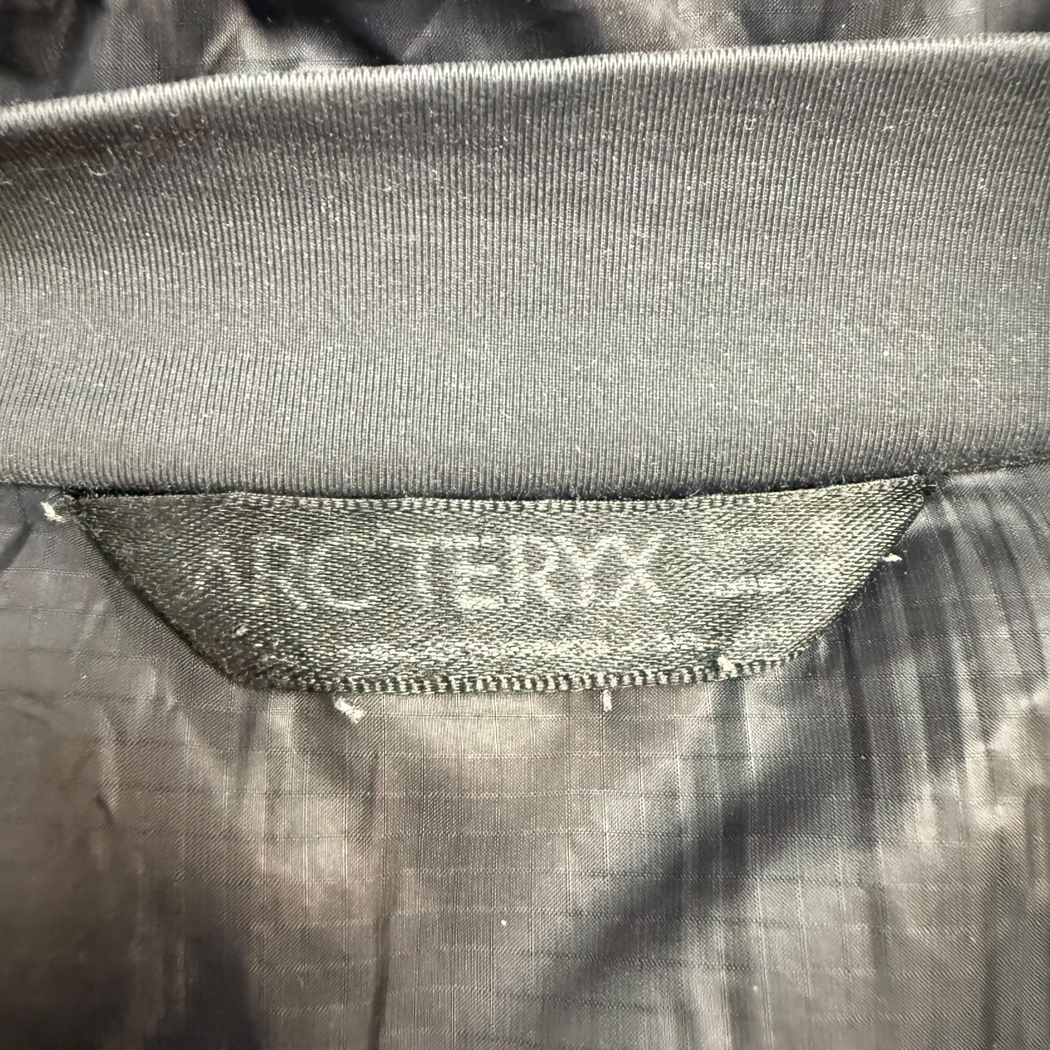 Arc’teryx Women's Atom Hoody Black