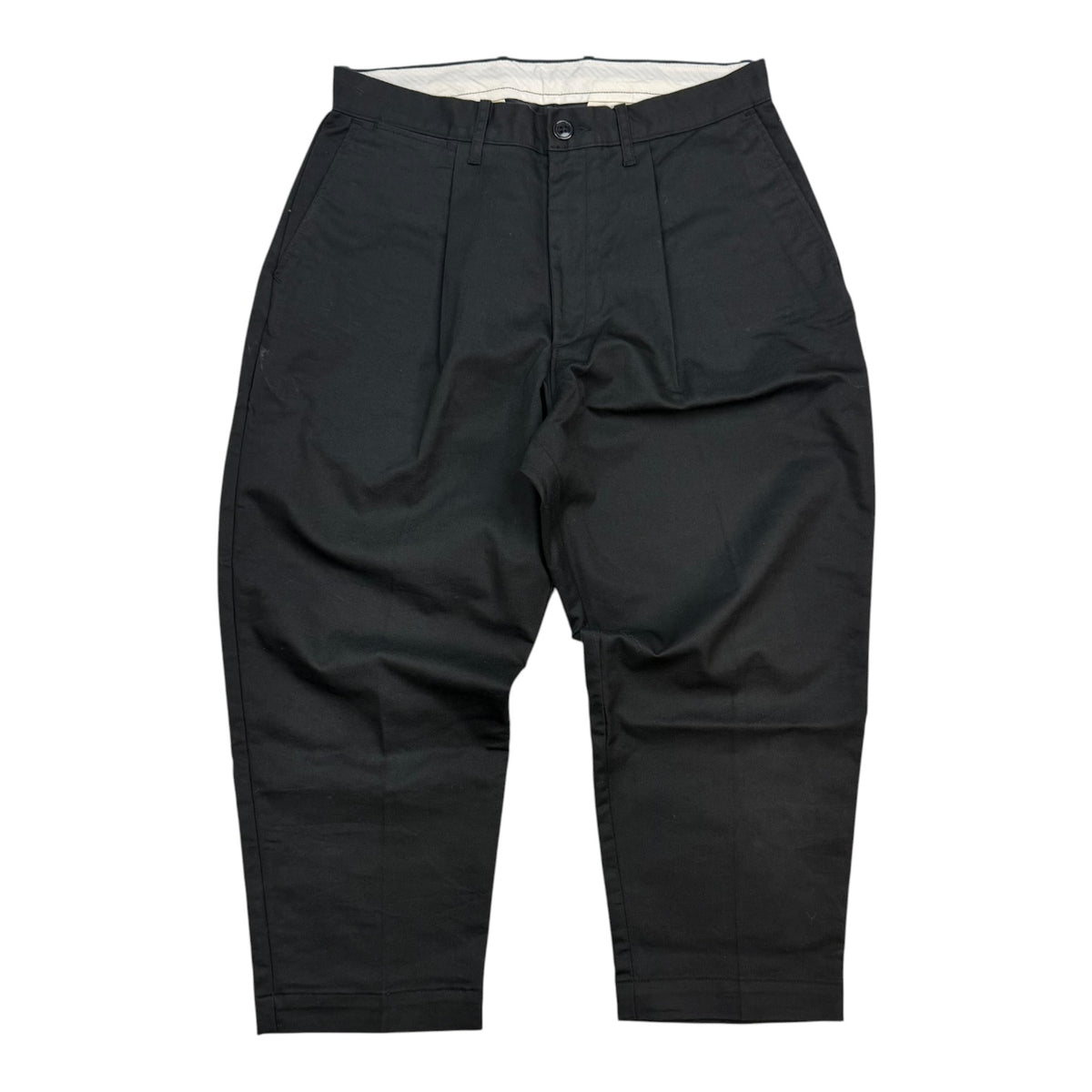 Neighbourhood Pleated Cropped Trousers Black