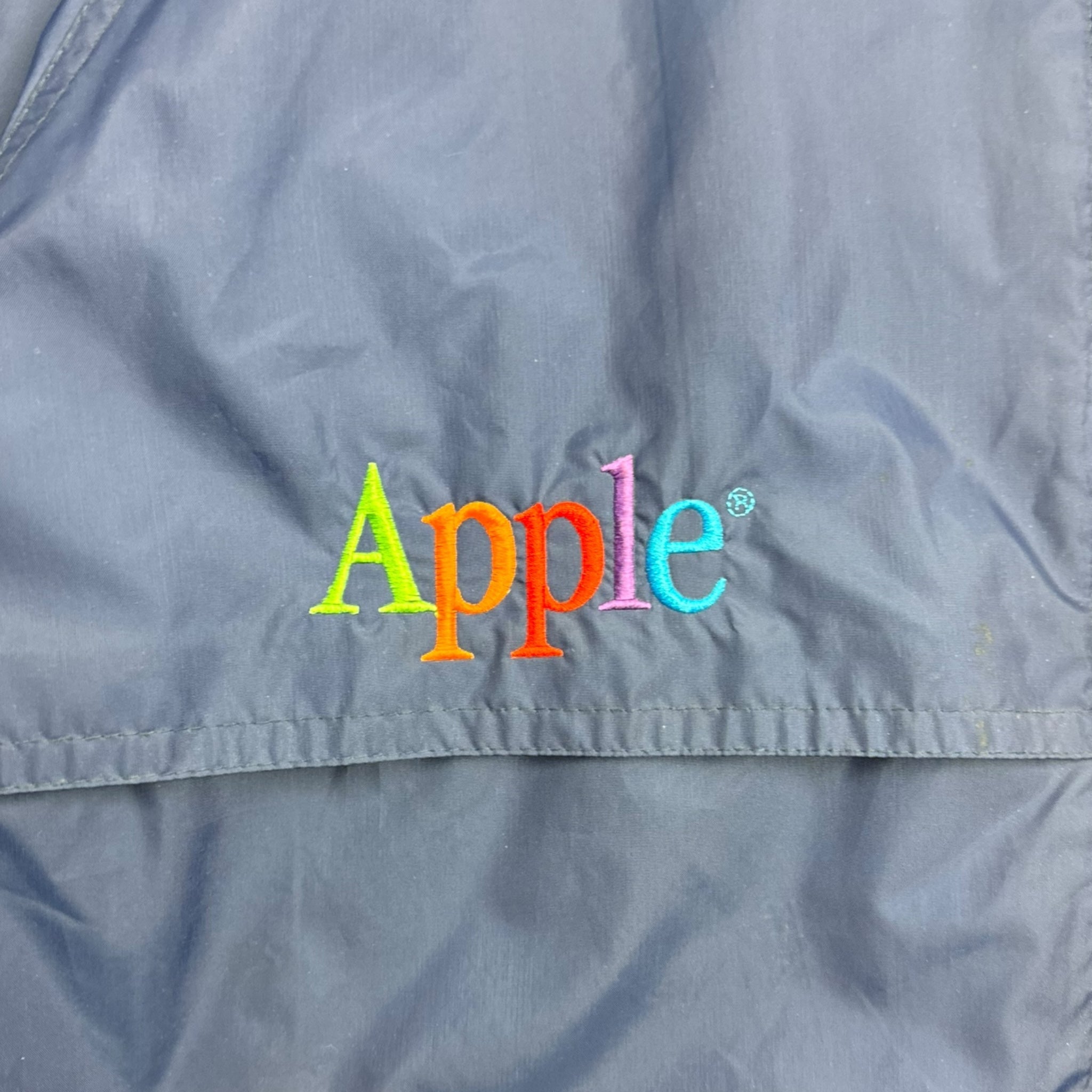 Vintage Apple Misty Mountains Wind Breaker