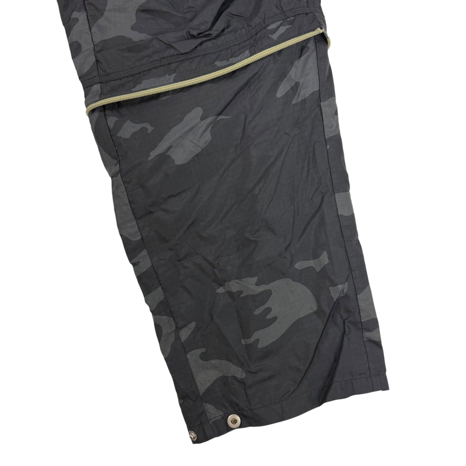 Vintage Y2K Triple 5 Soul Nylon Camo Pants