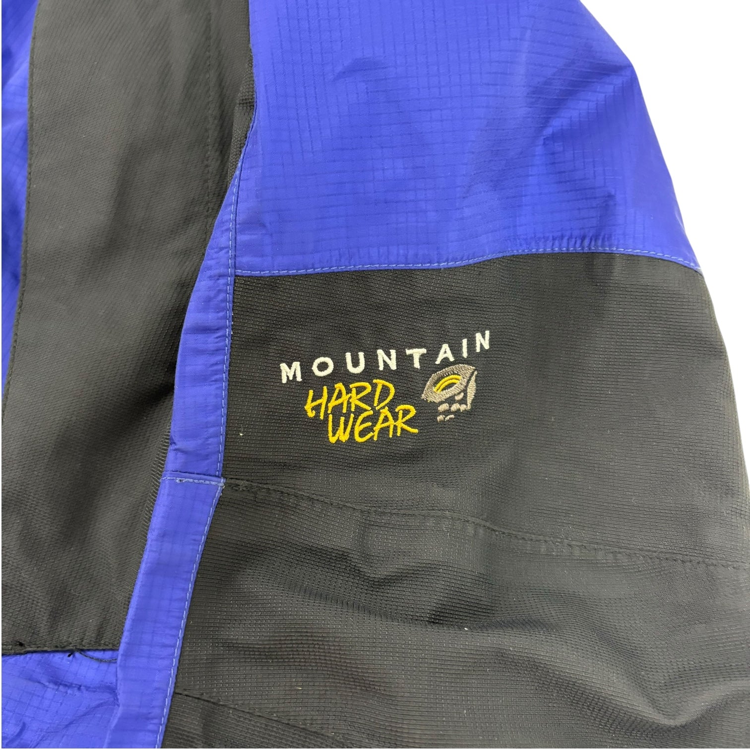 Vintage Mountain Hardware Gore-Tex XCR Jacket Blue