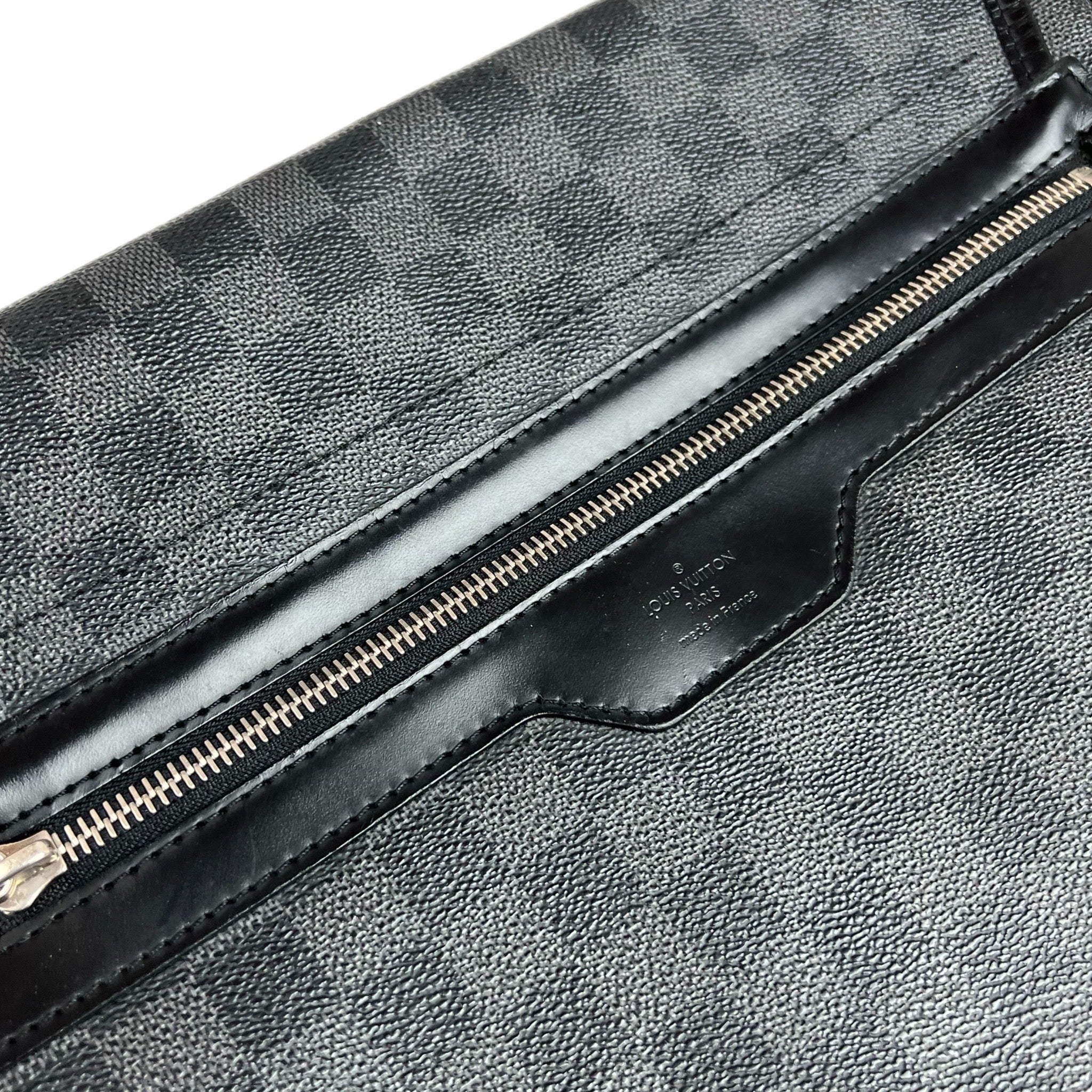 Louis Vuitton Damier Graphite Messenger Bag