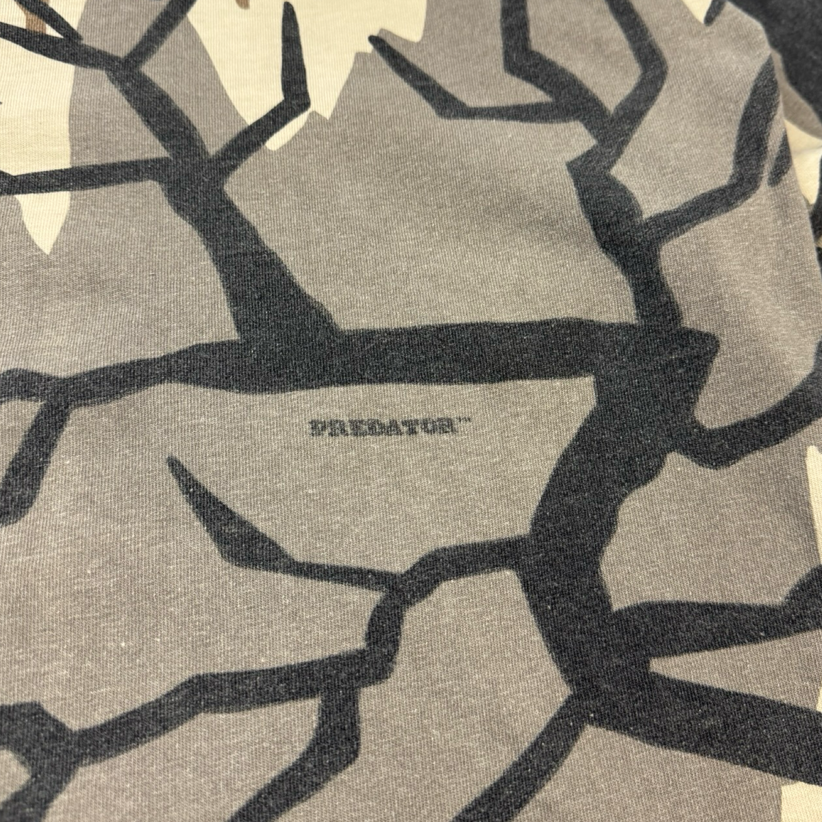 Vintage 90s Predator Camo Pocket Longsleeve