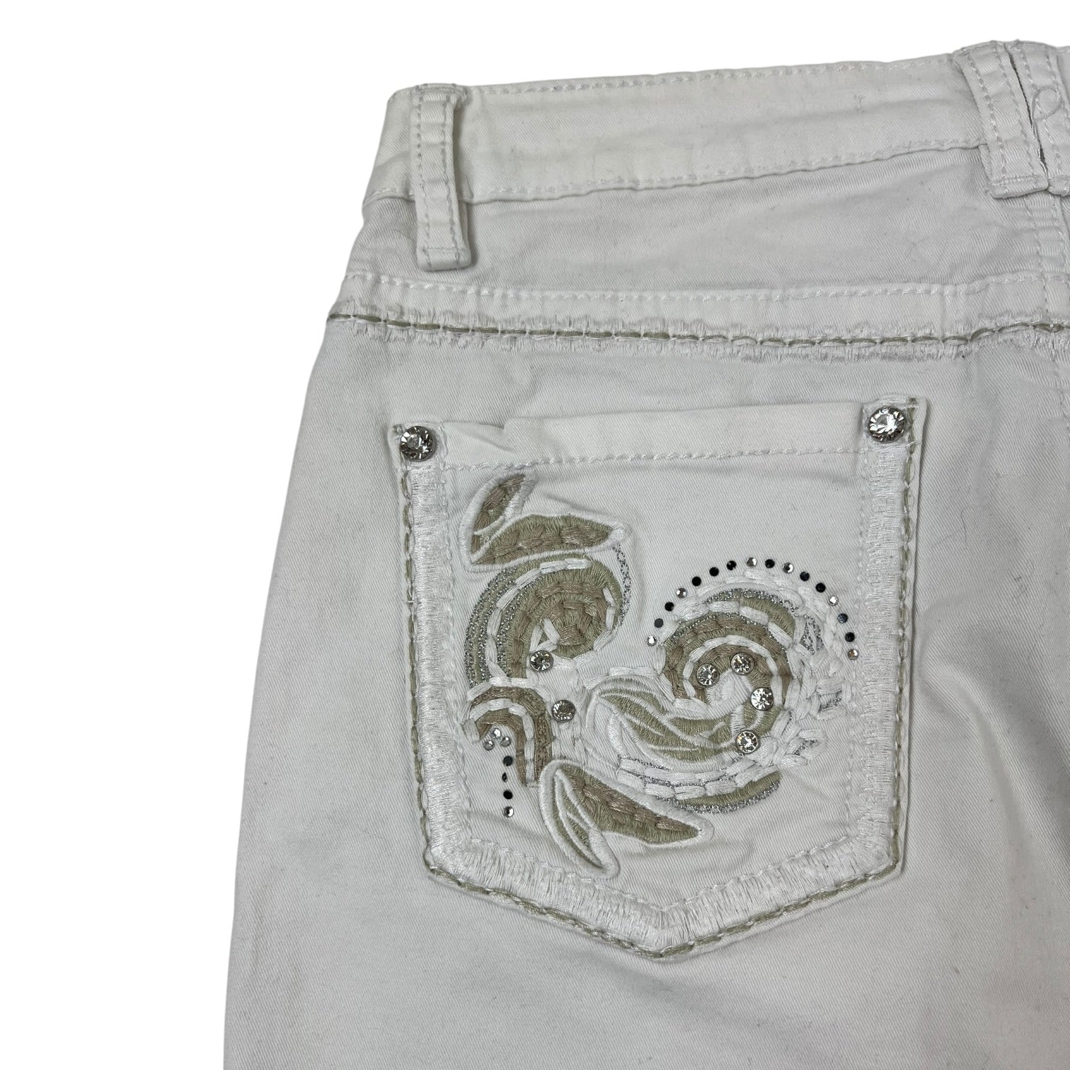 (W) Vintage Y2K Studded Embroidered Detailing Mid Low Denim Skirt White