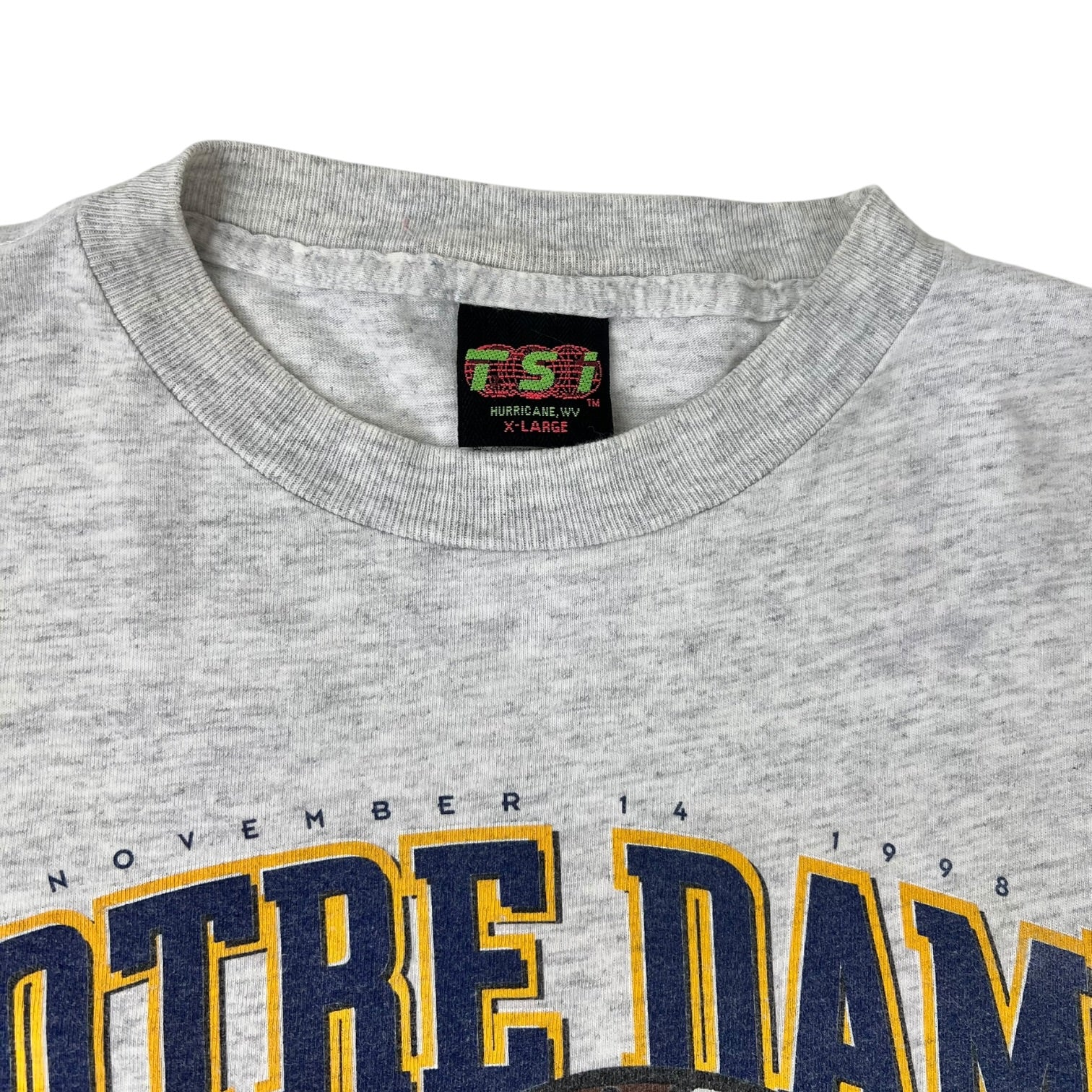 Vintage Notre Dame Fighting Irish NCAA College Football T-Shirt