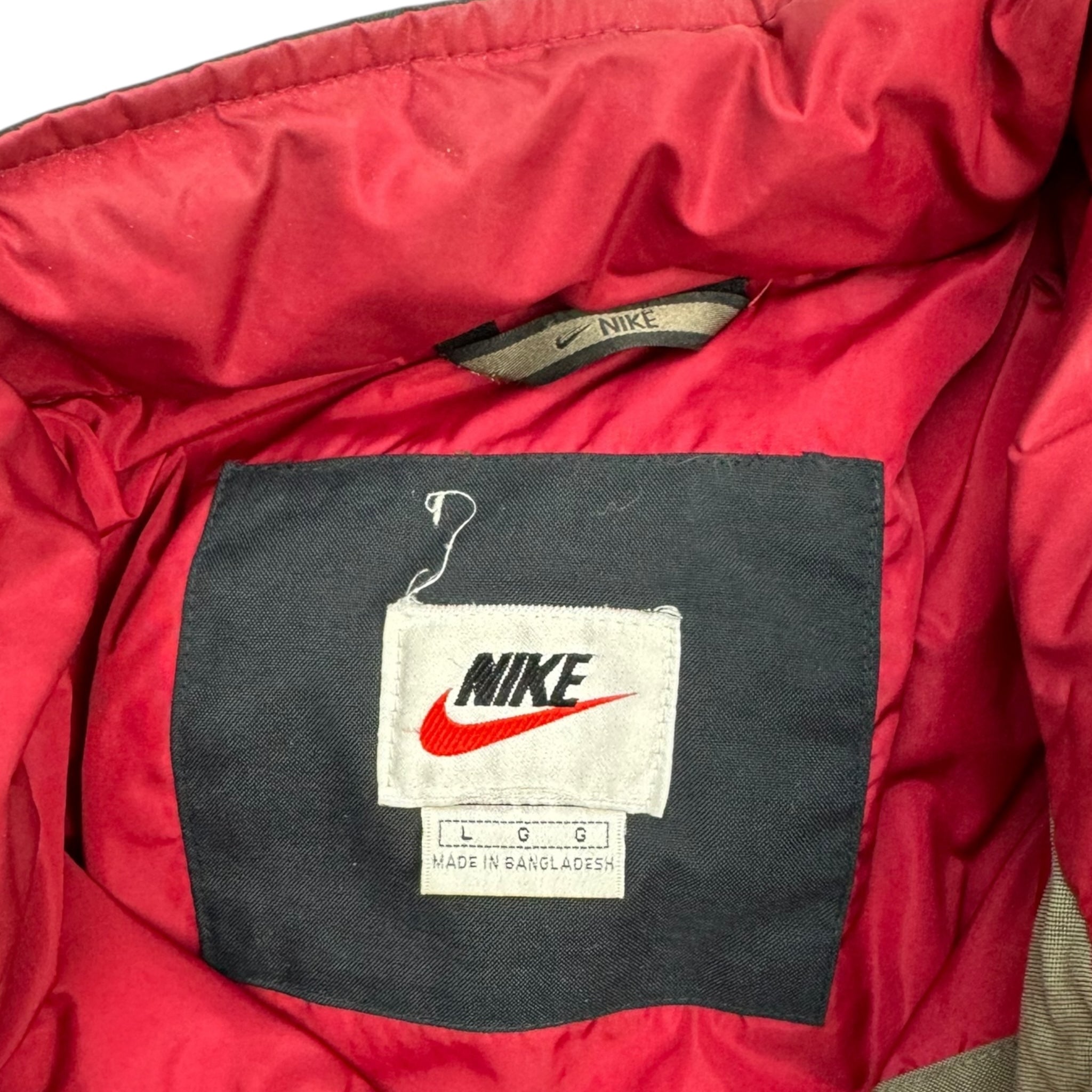 Vintage Nike Puffer Jacket Black Red