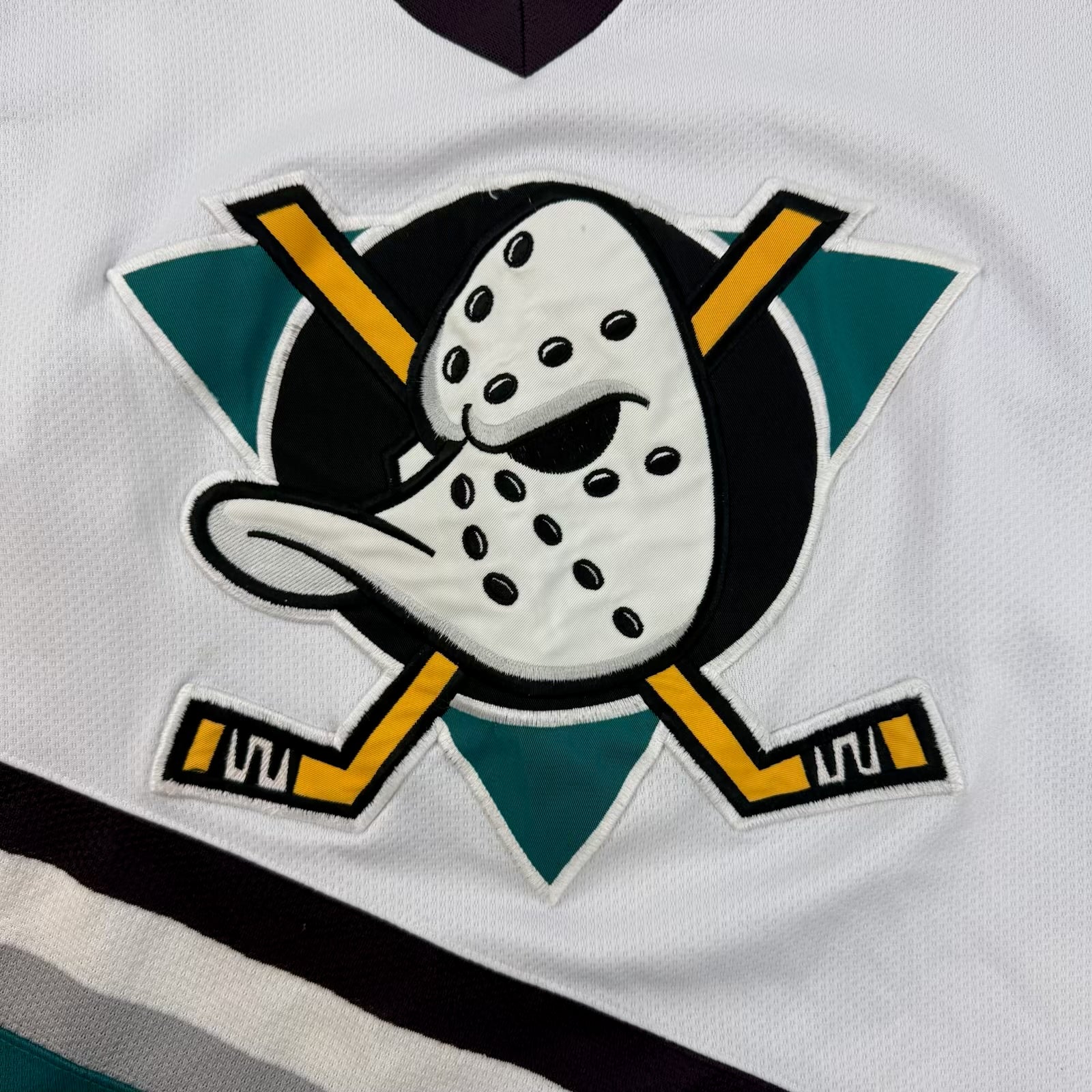 Vintage Anaheim Ducks Starter Away Jersey