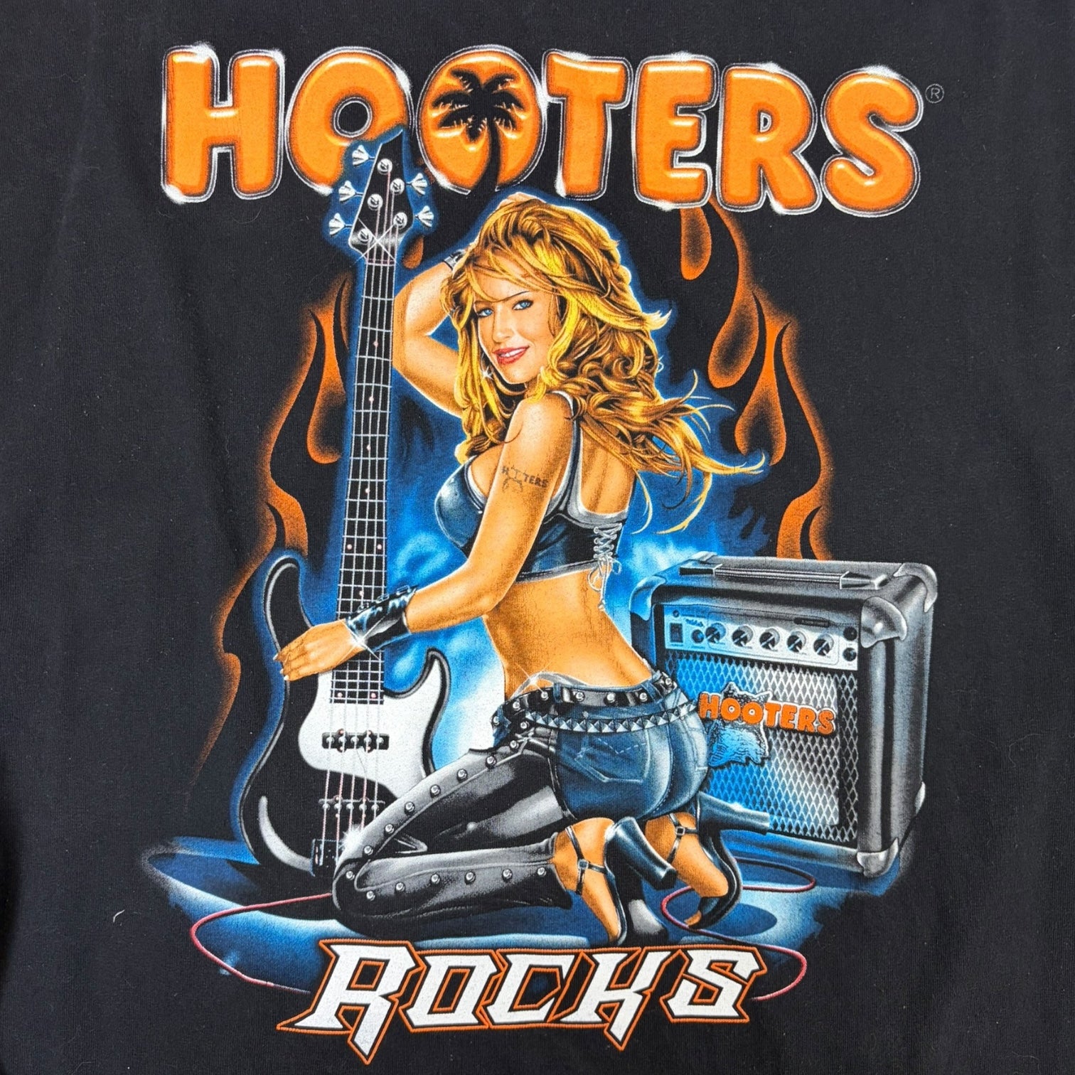 Vintage Hooters T-Shirt Black