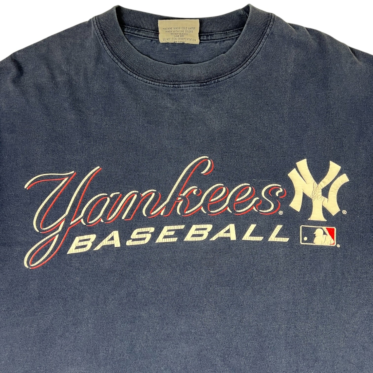 Vintage 90’s Majestic New York Yankees T-Shirt Faded Navy