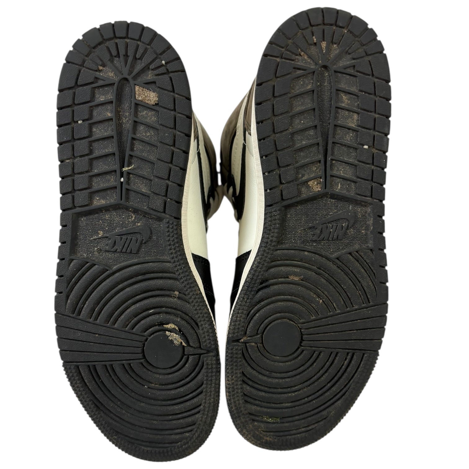 Jordan 1 Retro High Dark Mocha (GS) (Used)