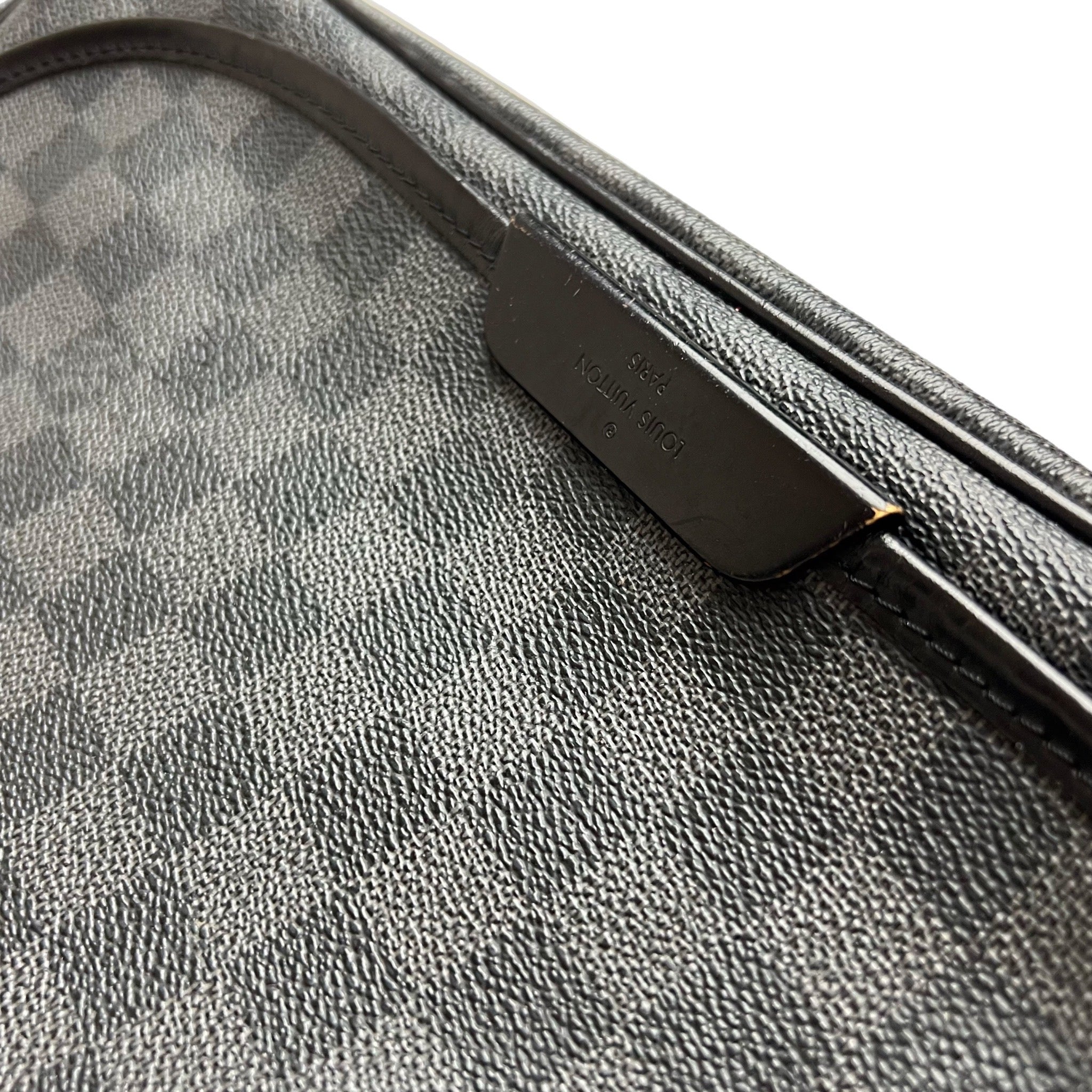 Louis Vuitton Damier Graphite Messenger Bag