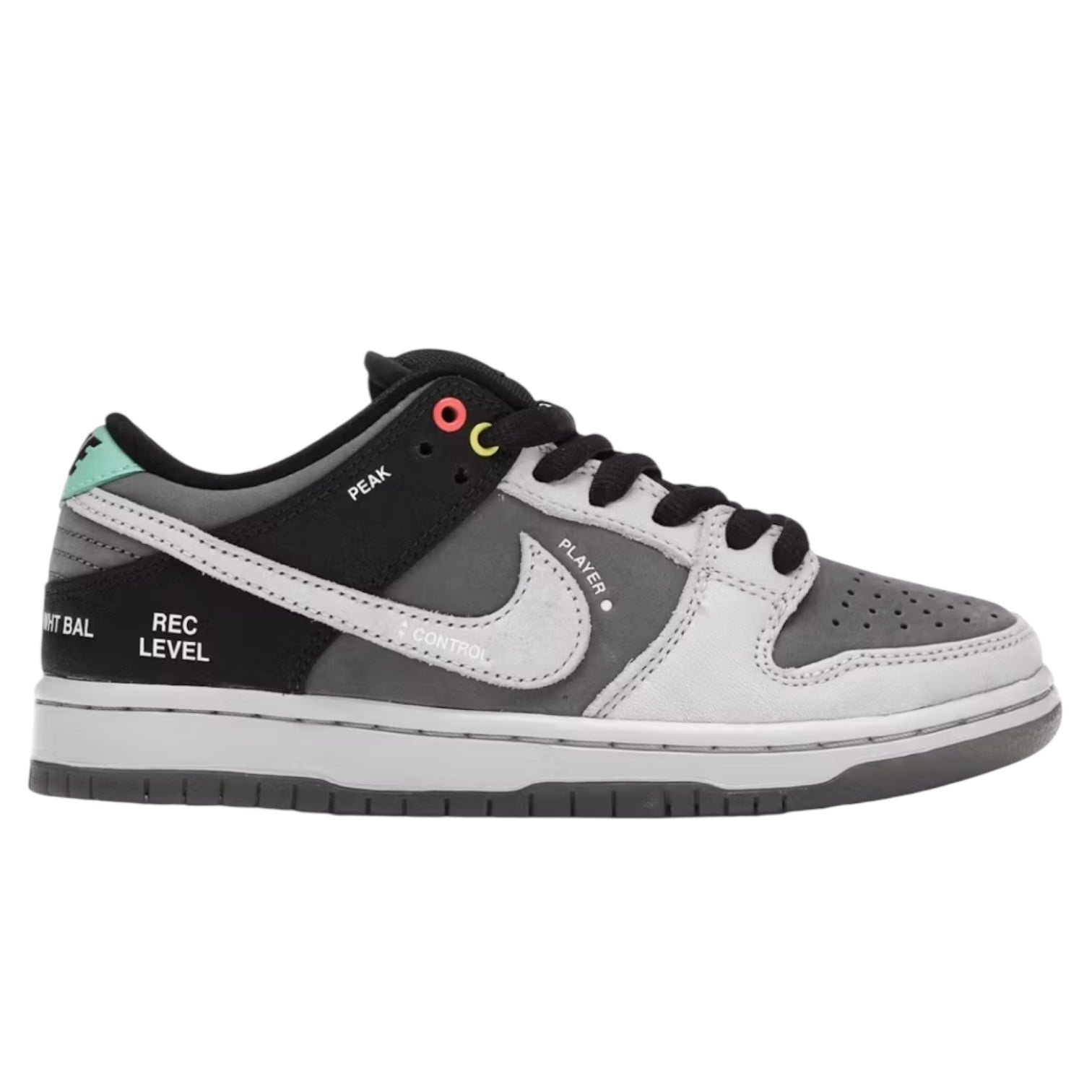 Nike SB Dunk Low VX1000