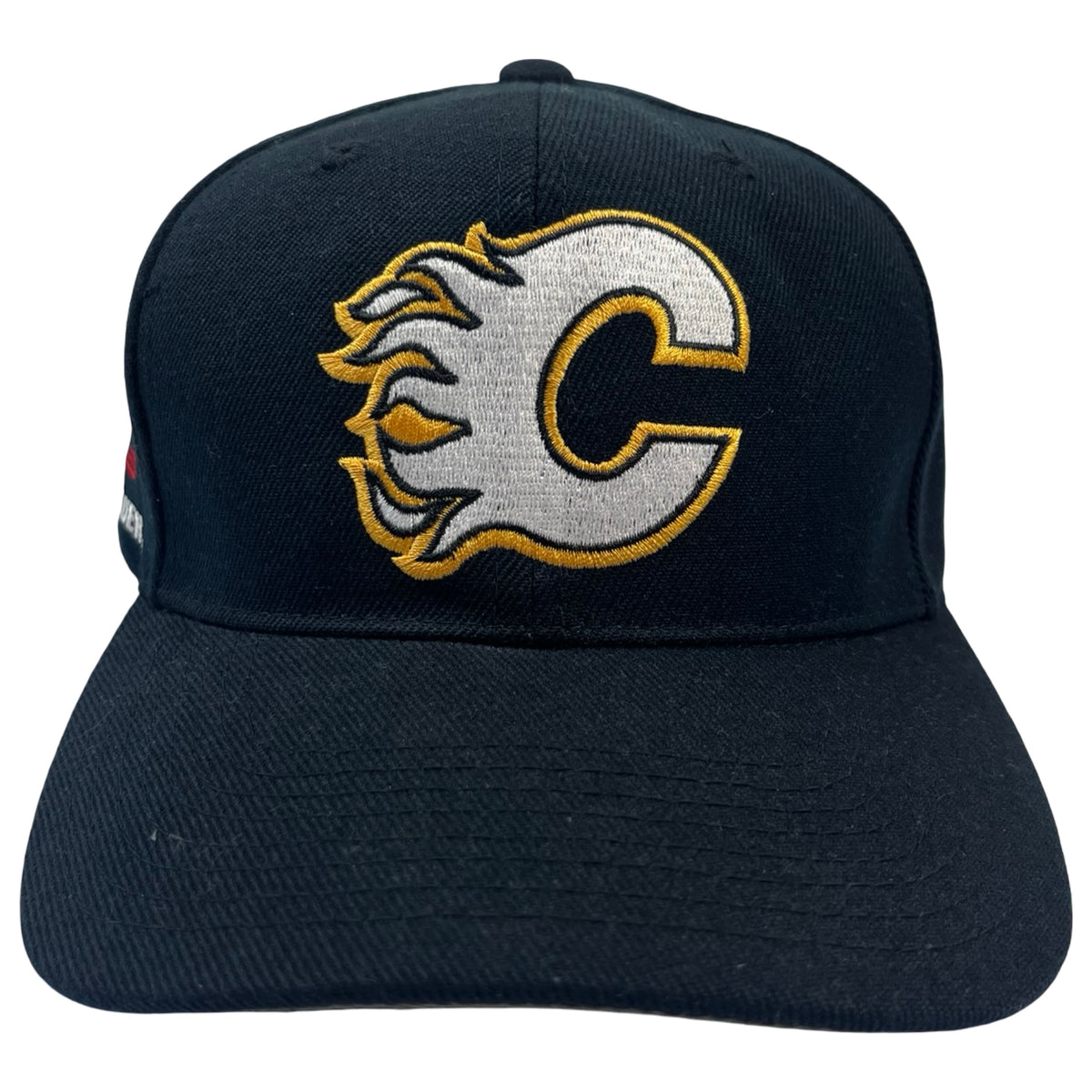 Vintage Calgary Flames Bauer NHL Snapback Hat