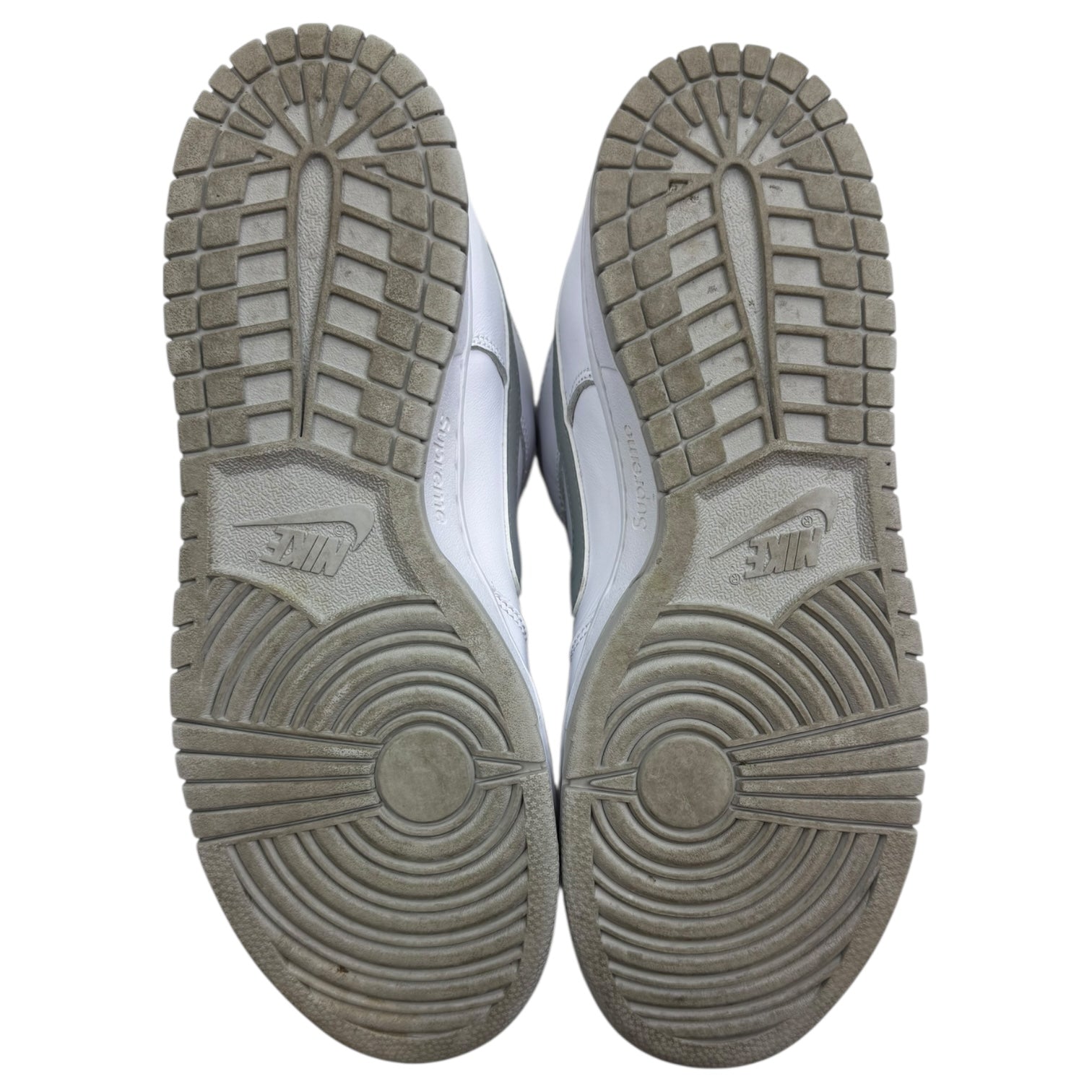 Nike x Supreme SB Dunk Low 94 White Metallic Silver (Used)