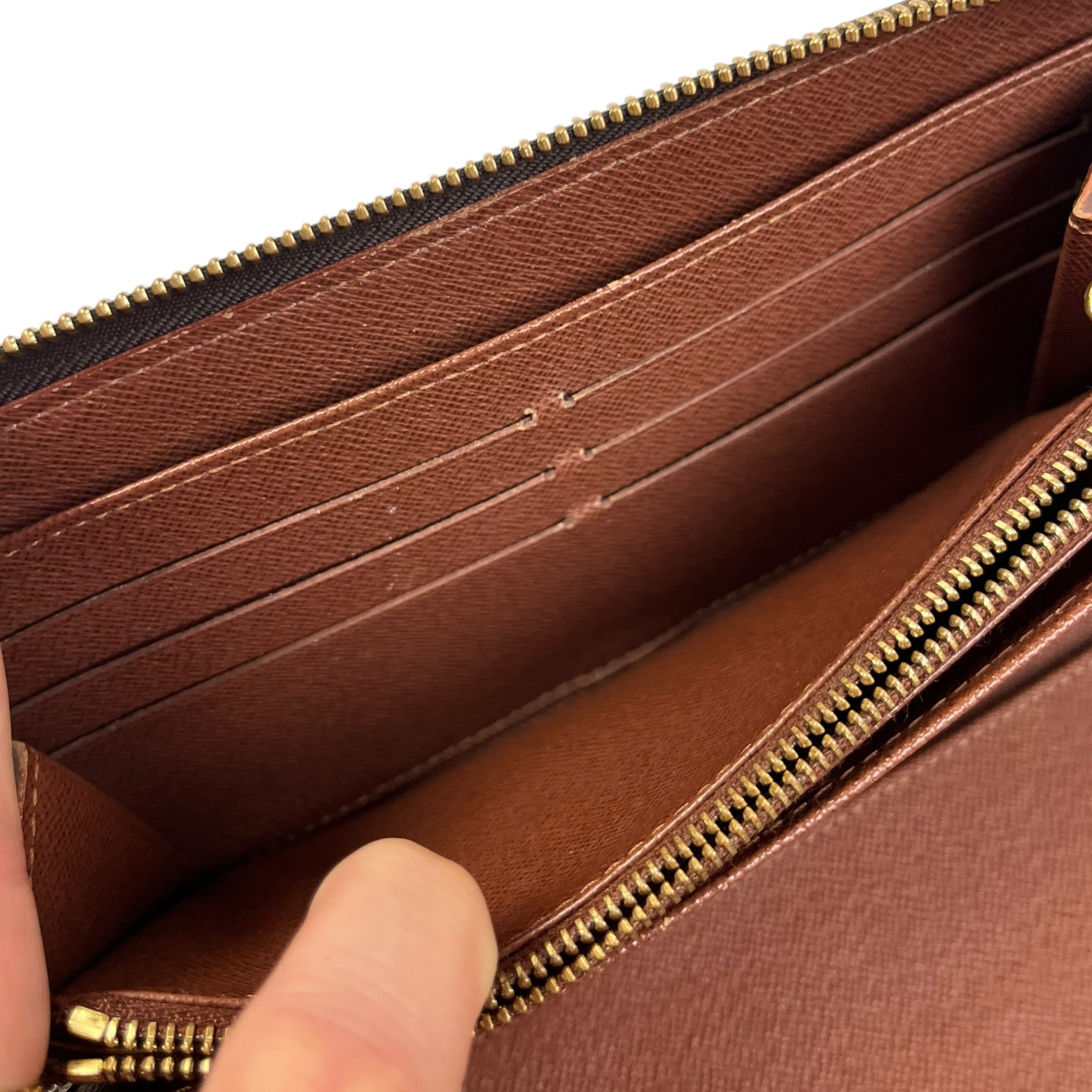 Louis Vuitton Zippy Organizer Monogram Wallet