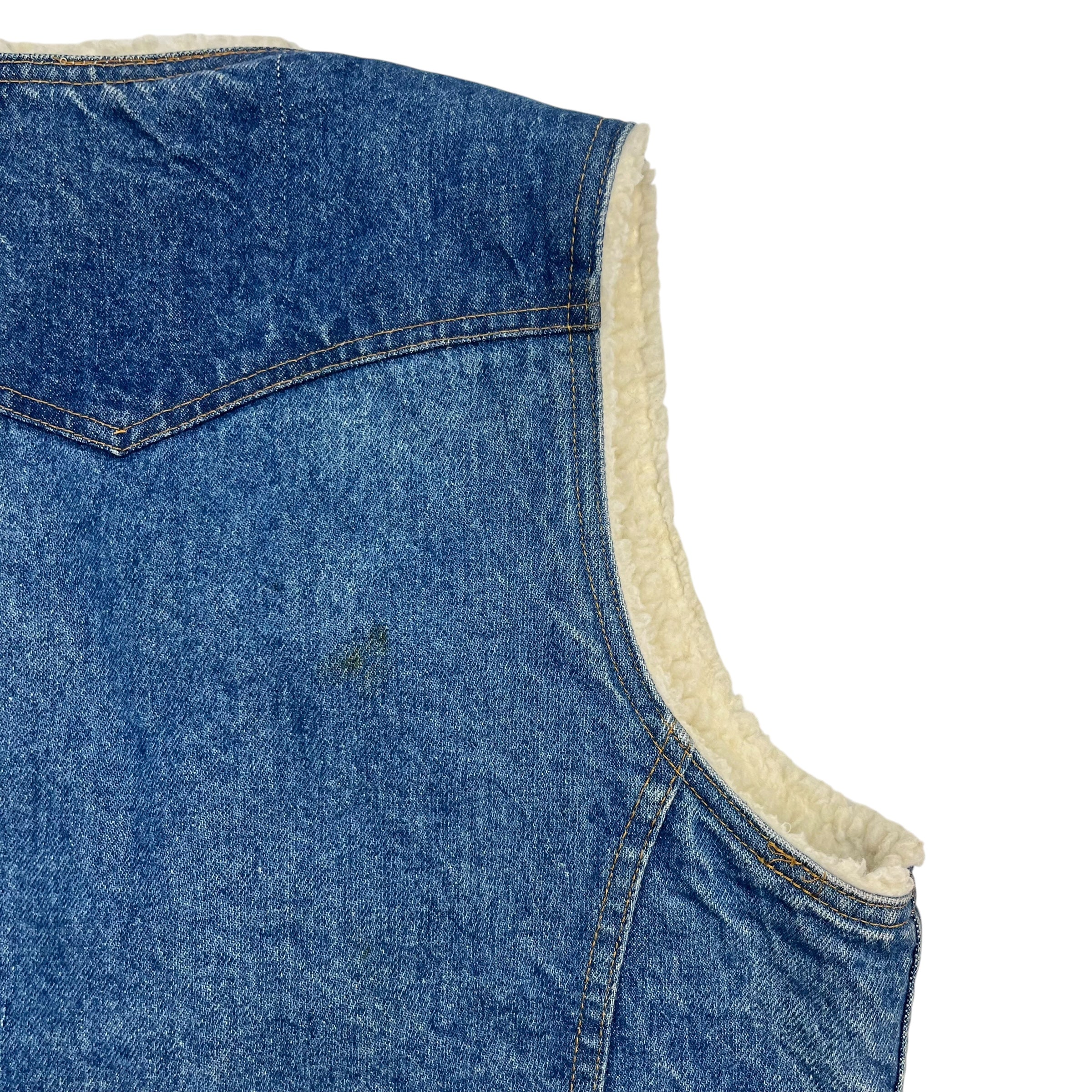 Vintage Levi’s Sherpa Lined Denim Vest Medium Wash Blue