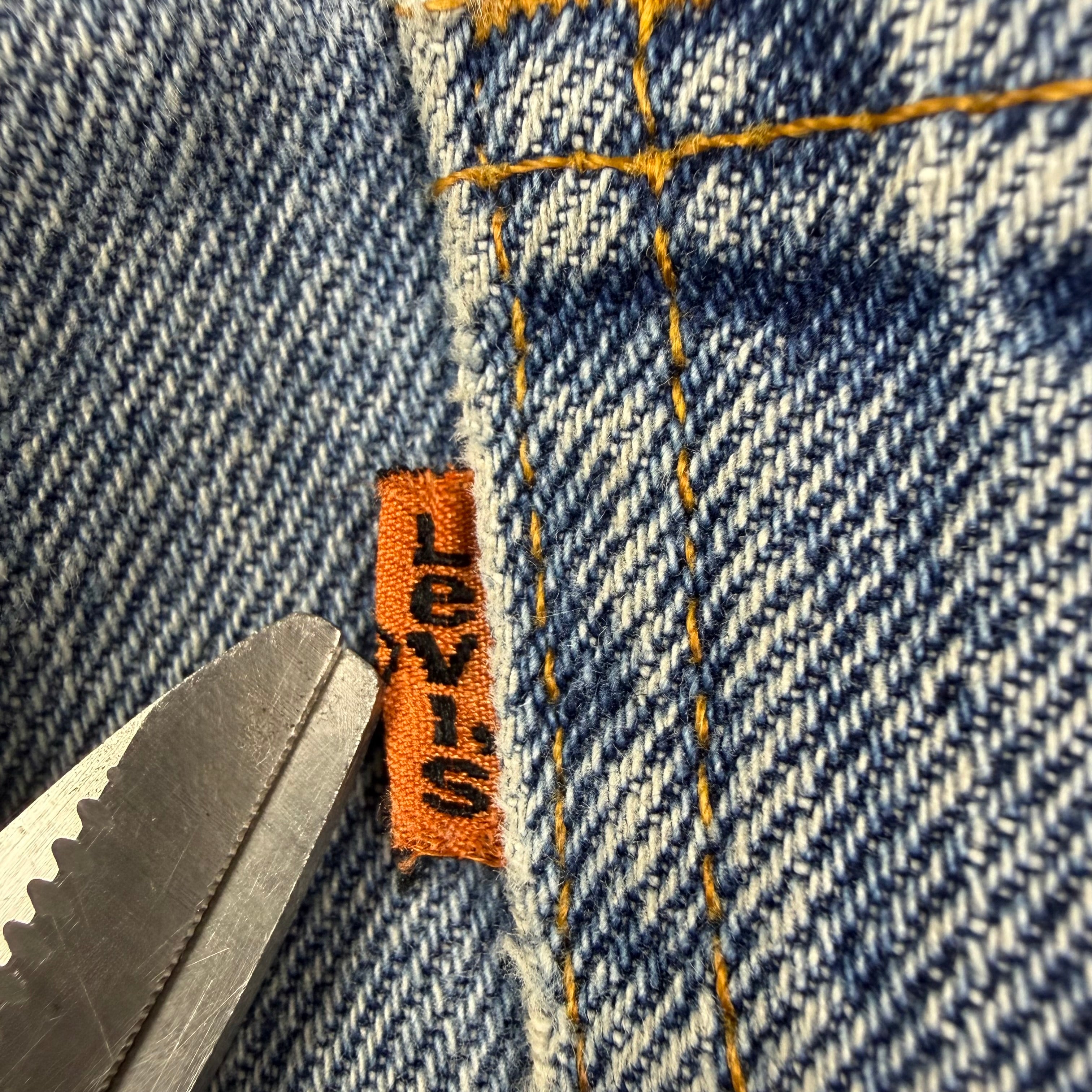 Vintage Levi’s 506 Flared Light Wash Orange Tab Denim Jeans Blue