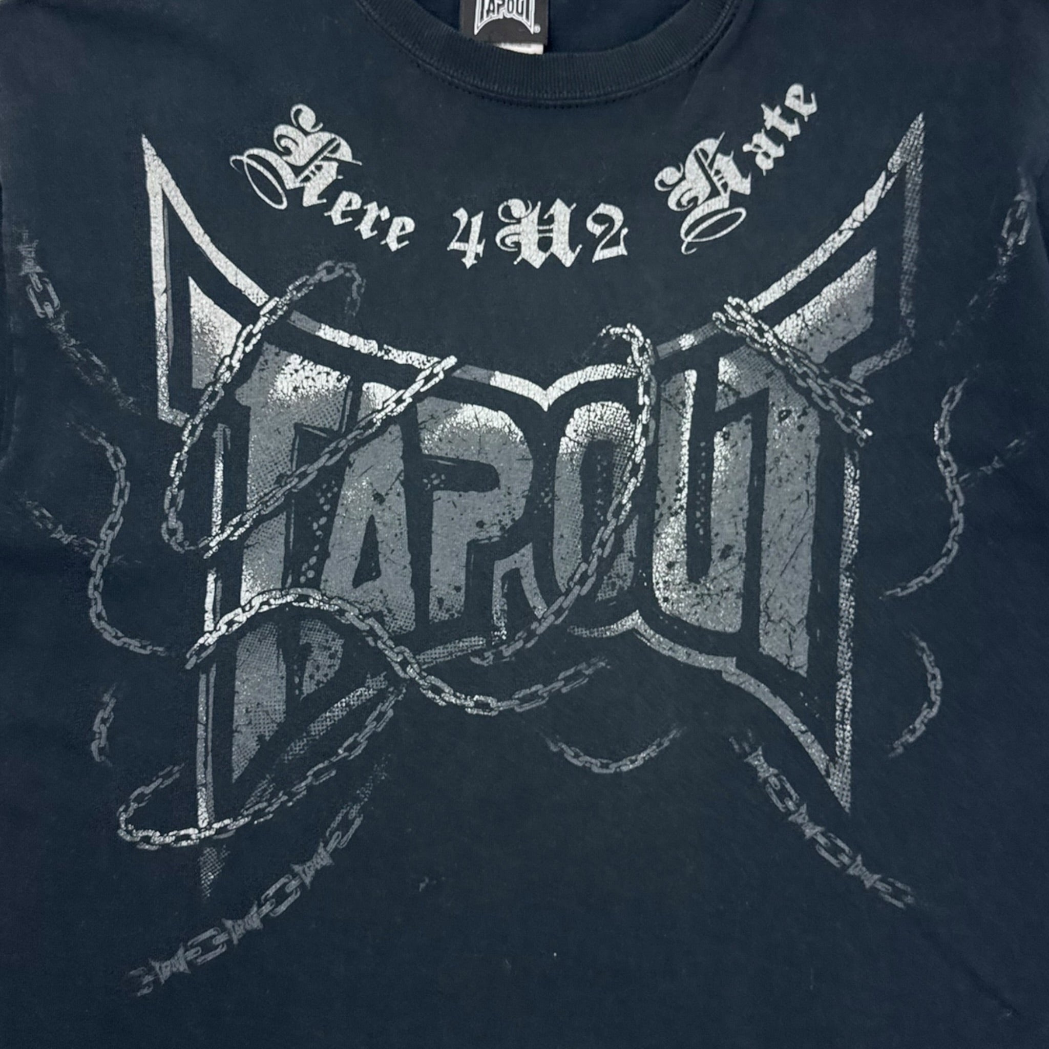 Vintage Y2K Tapout Chained Logo T-Shirt