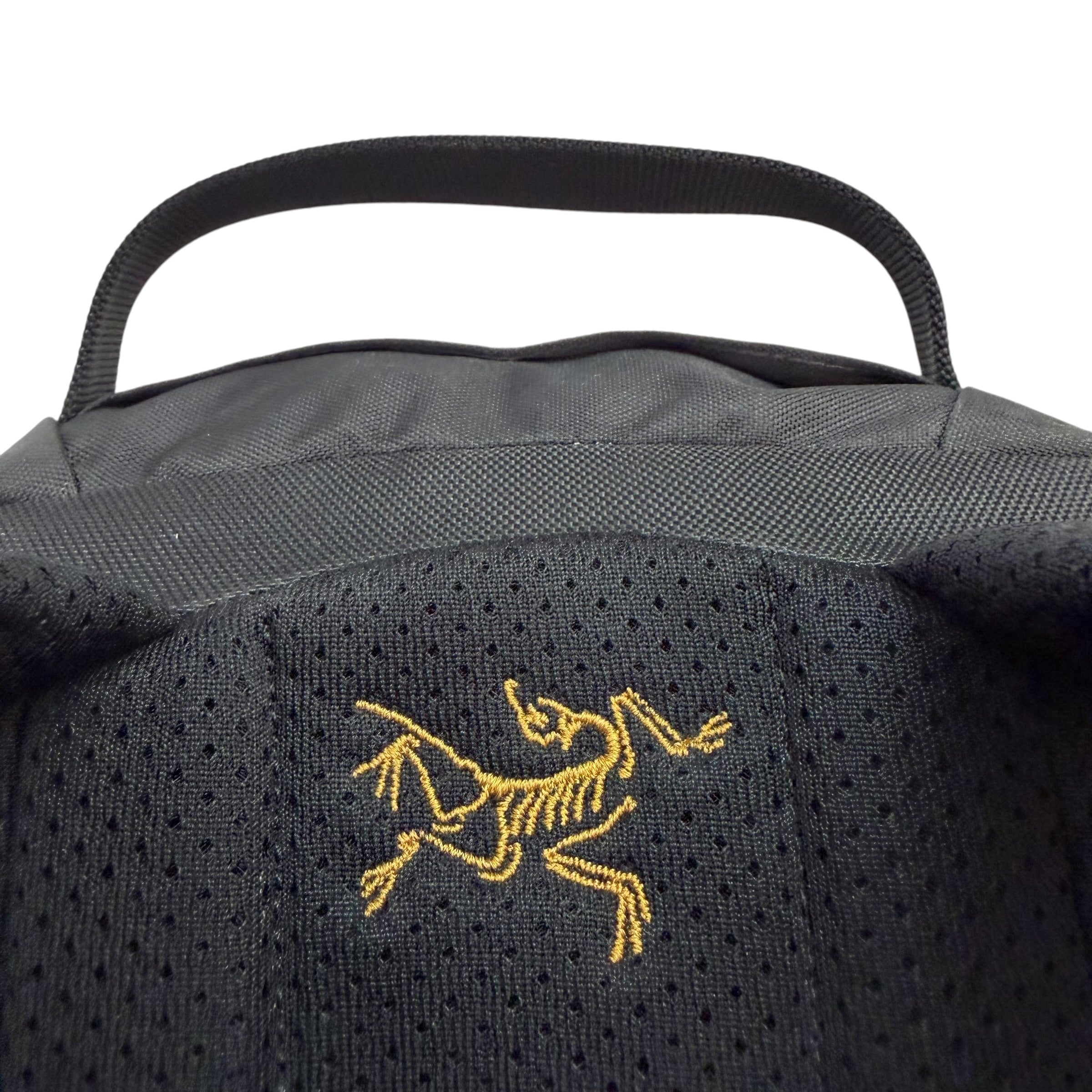 Arcteryx Mantis 26 Backpack Black/Gold