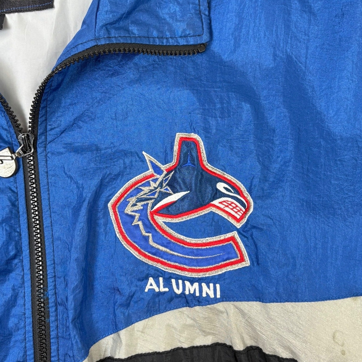 Vintage Pro Player Windbreaker “Vancouver Canucks Alumni” Jacket Blue