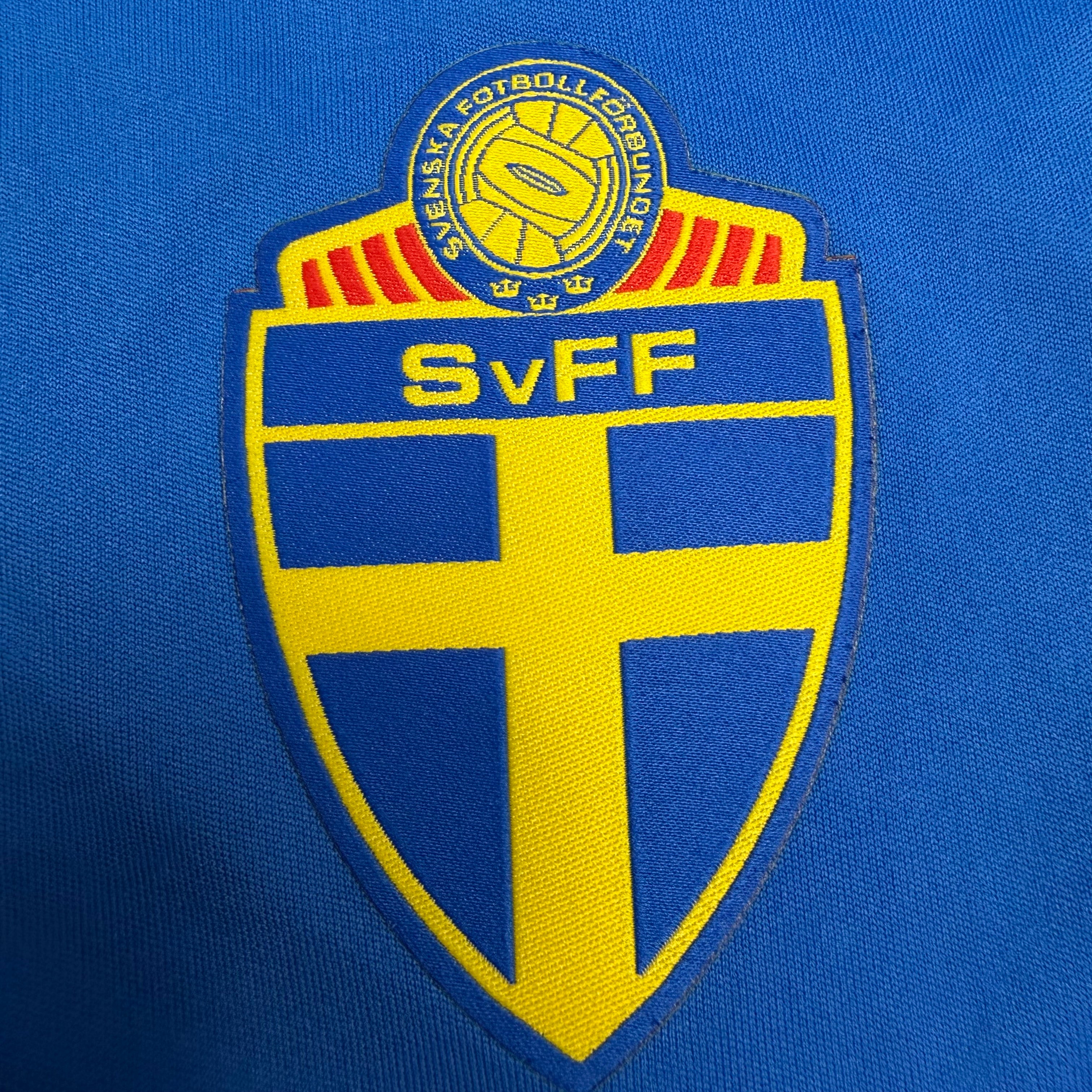 2013-14 Adidas Sweden Training Shirt Blue/Yellow