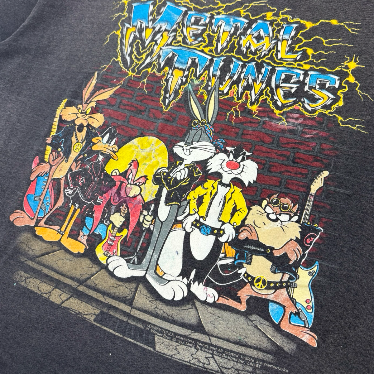 1993 Looney Tunes Metal Tunes T-Shirt Faded Black