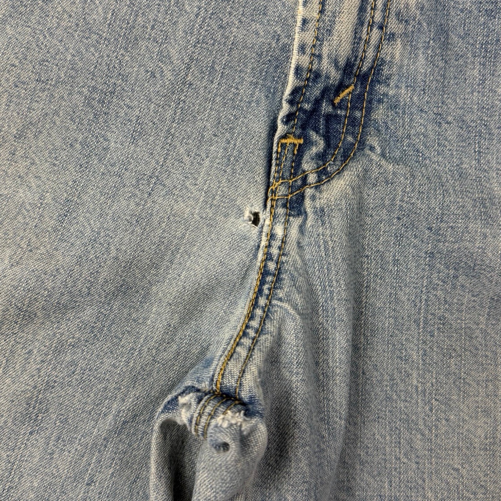 Vintage Levi’s Baggy Jeans Washed Denim