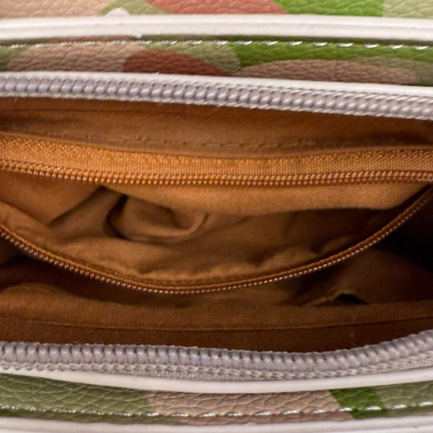 KidSuper Kissing Bag Autumn